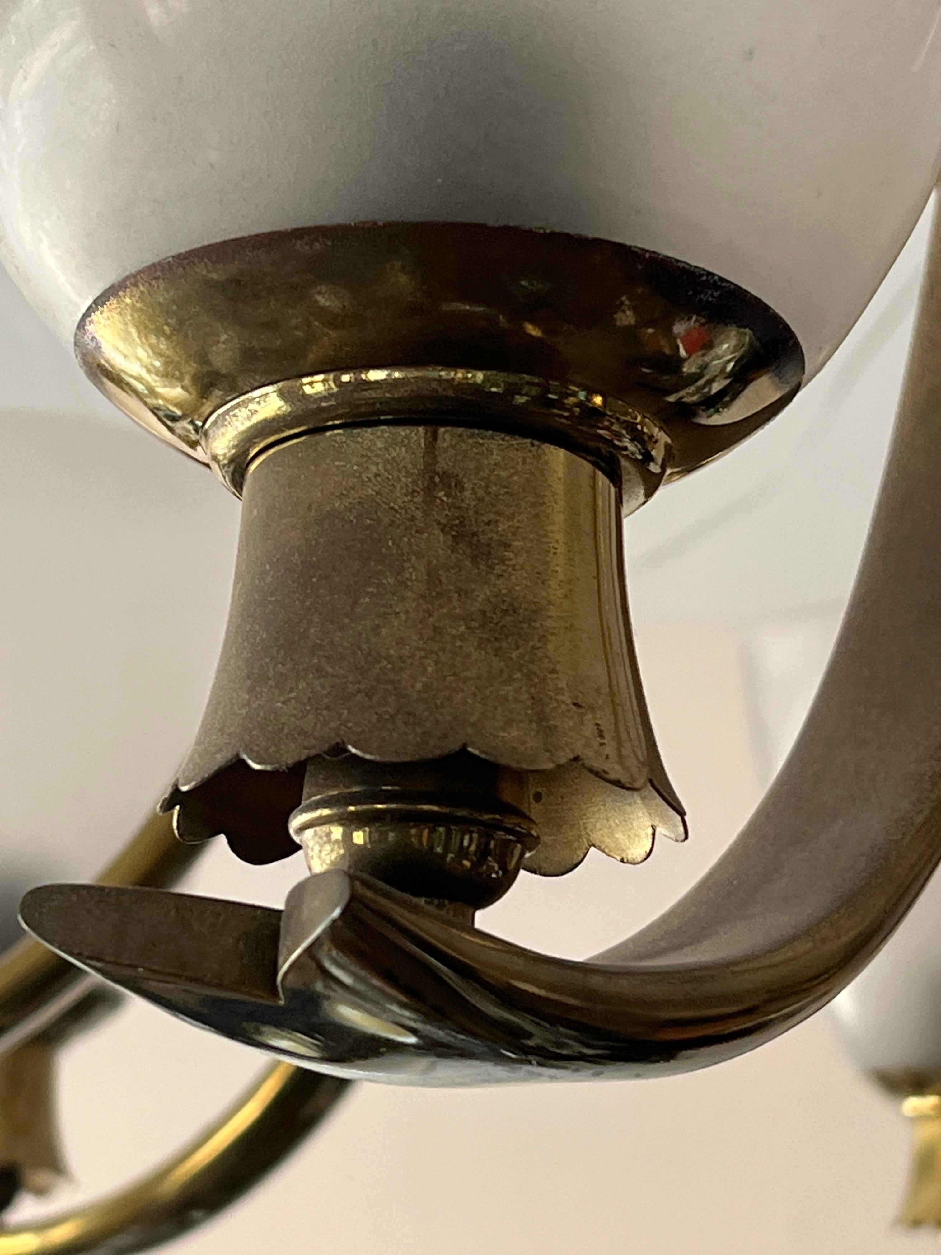 Mid-20th Century An Important And Rare Chandelier By Osvaldo Borsani ca' 1940's Brass For Sale