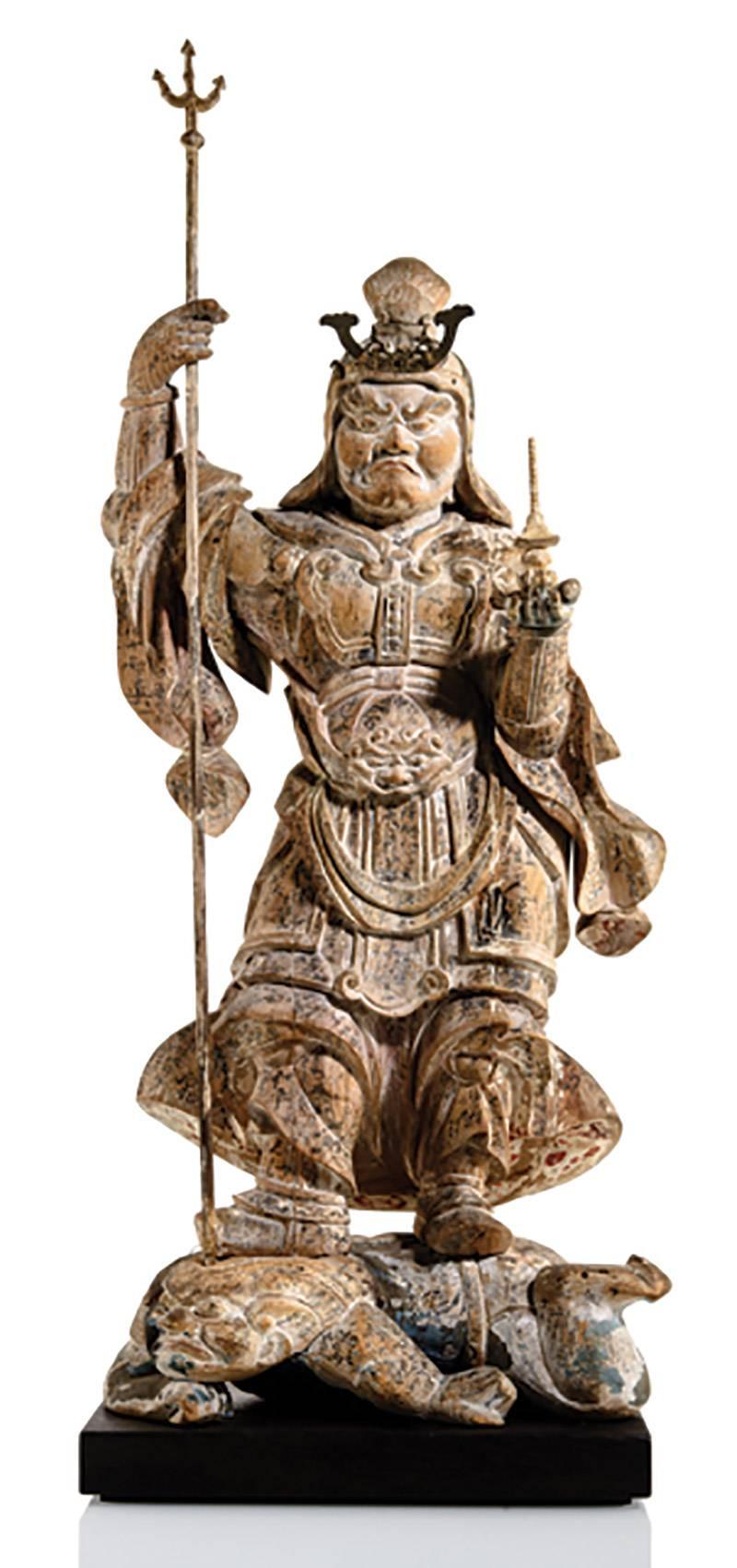 Japan,
Muromachi period
Measures: H 63.5-64.5 cm. With the spear ca. 75 cm.

Including Tamon Ten (Vaishravana) holding the spear and stupa, Jikoku Ten (Dhrtarashtra) with his left hand resting on his hip and brandishing the sword with his right