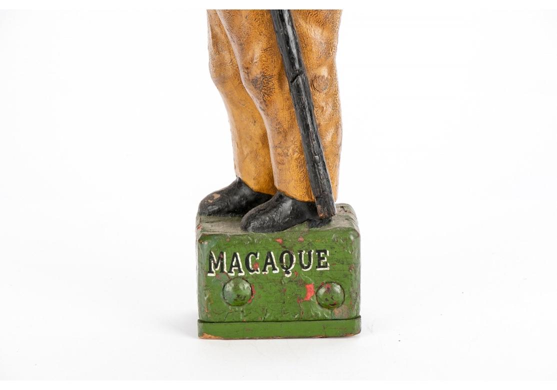 Wichtige antike Volkskunst Karnevalsfigur einer Macaque im Angebot 1