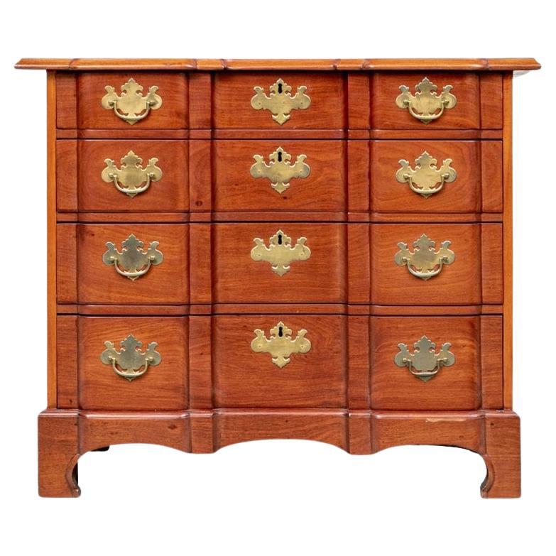 Important Antique Mahogany Block Front Chest of Drawers For Sale