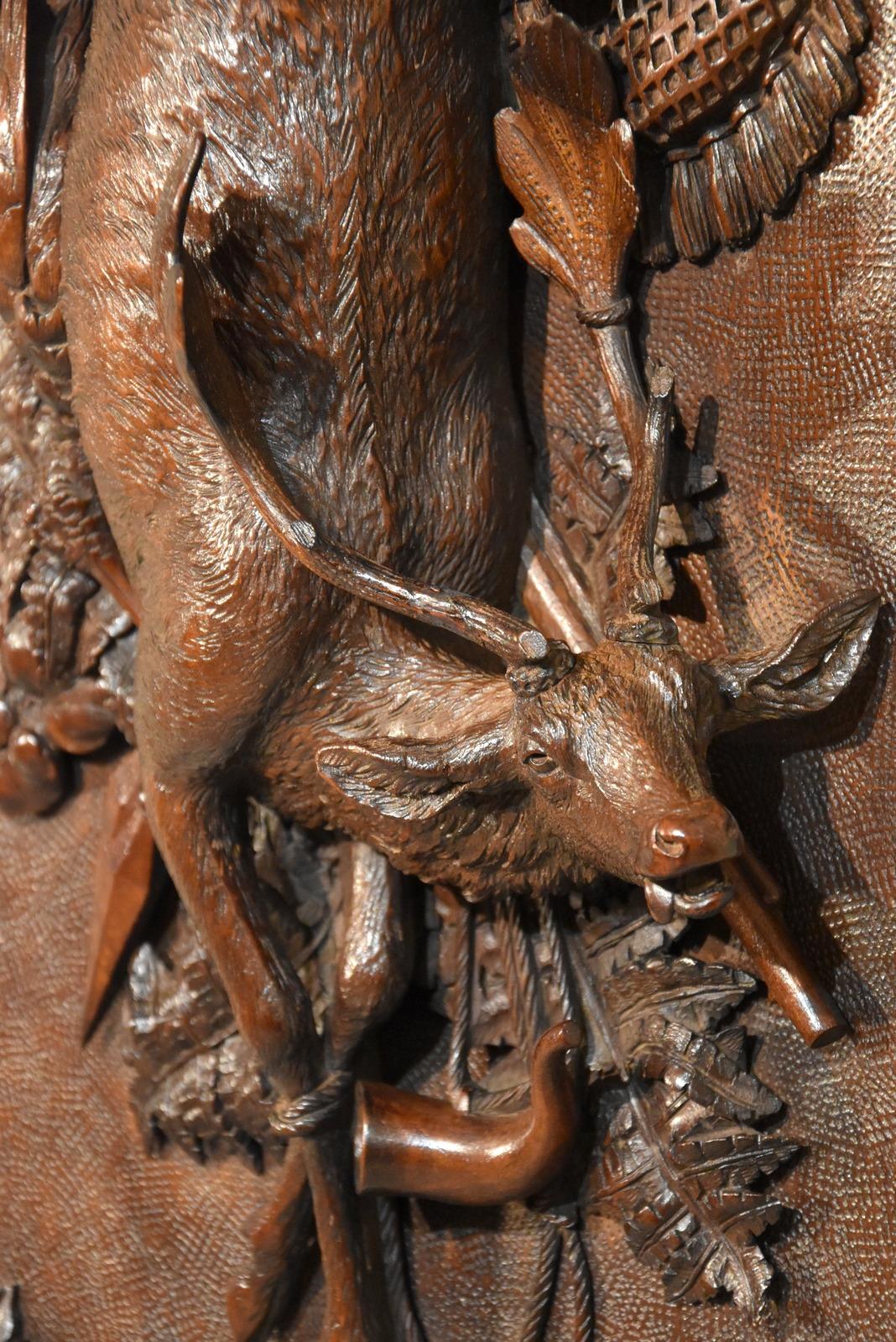 Important Black Forest Carving by Johann Fluck In Good Condition In Wiltshire, GB