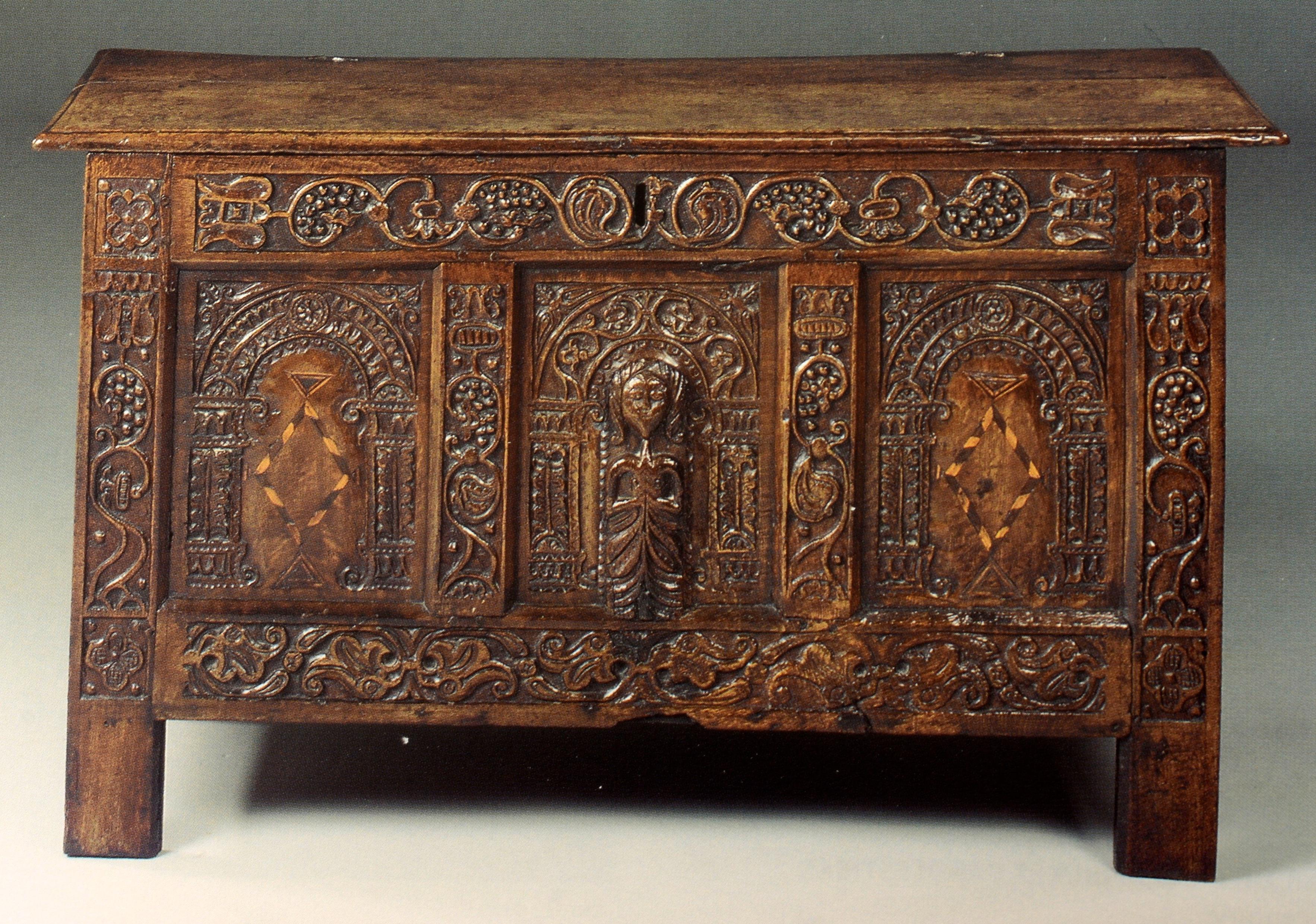 Important Collection of Early Oak Furniture & Metalwork from the Manor House For Sale 6