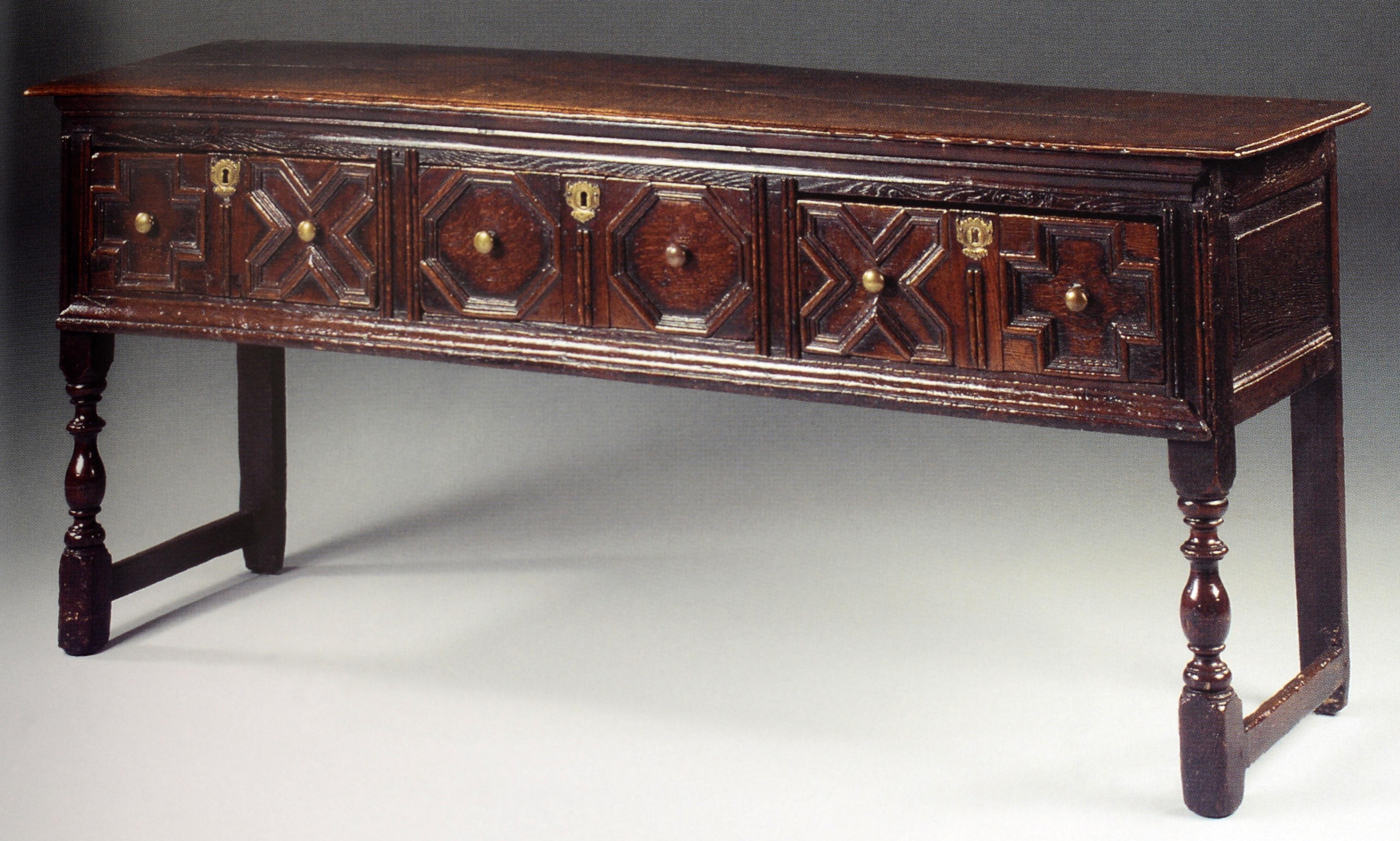 Important Collection of Early Oak Furniture & Metalwork from the Manor House For Sale 2