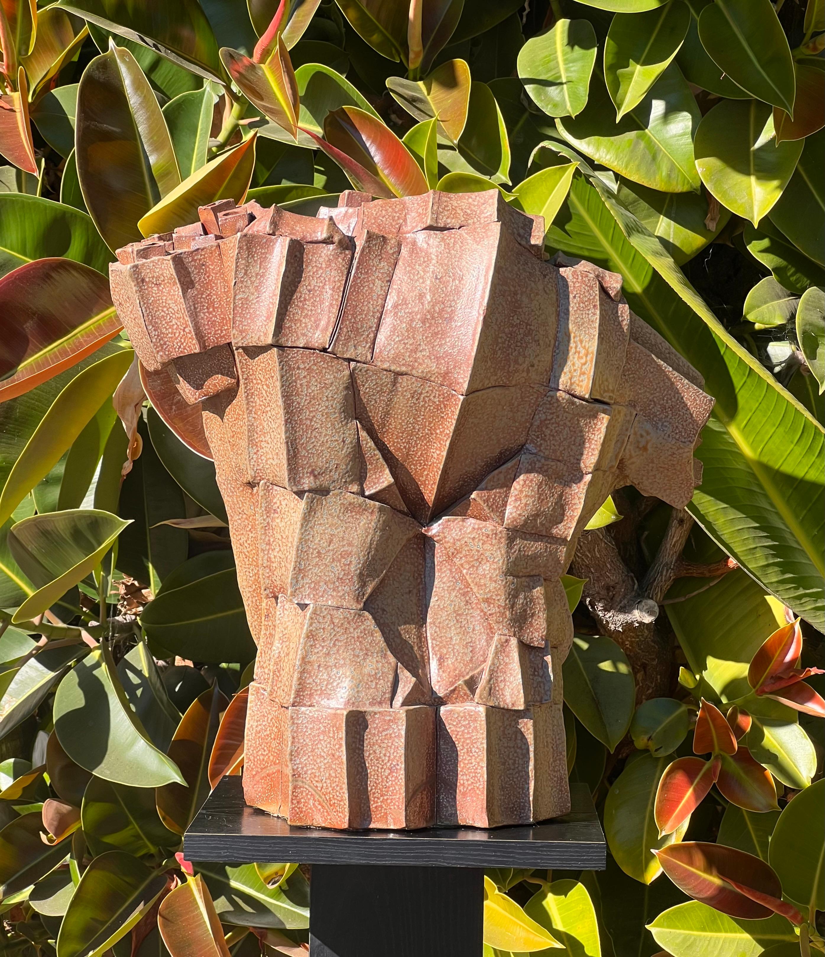 Importante torso masculino de cerámica cubista deconstruida, firmado por el artista, s. XX. siglo XX en venta