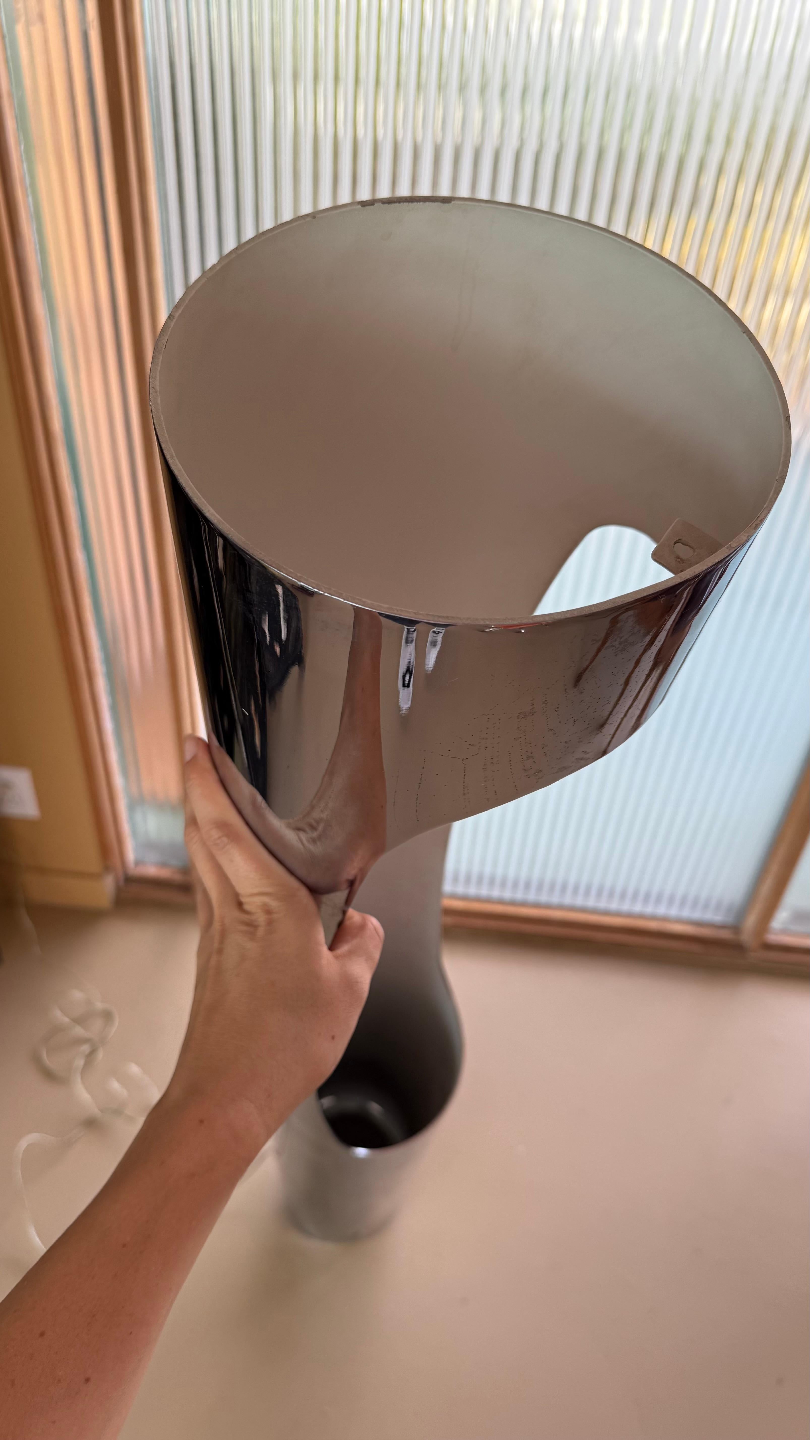 Important lampadaire à colonne chromée du milieu du siècle, vers 1970 en vente 4