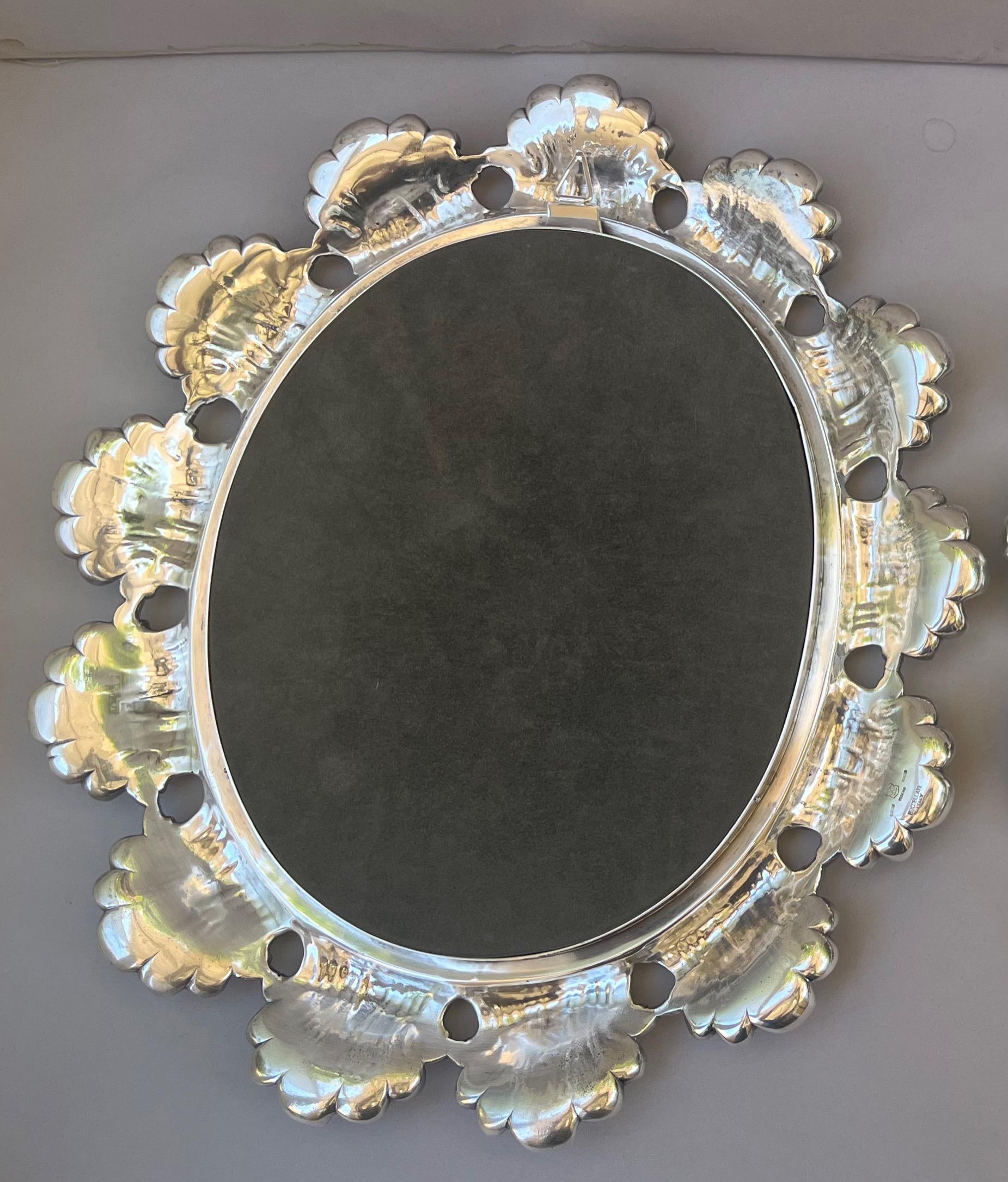 An important large Italian sterling silver picture frame by Buccellati, 20th c. For Sale 11