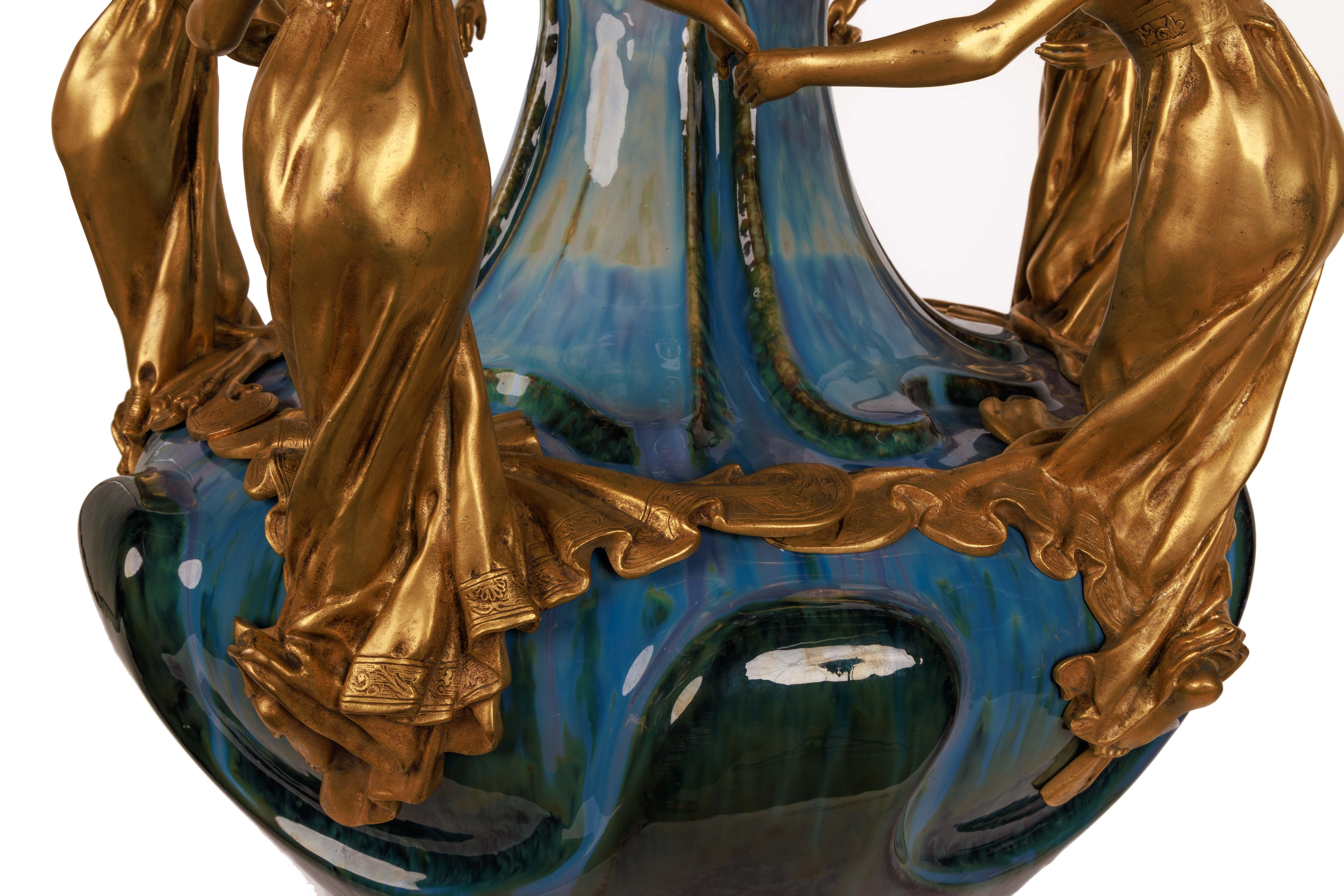 Important vase monumental en céramique Art Nouveau monté en bronze doré « Exhibition »  en vente 6