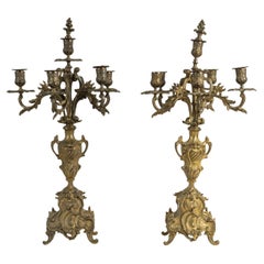 Importante Pareja de Candelabros de Bronce del Siglo XIX.