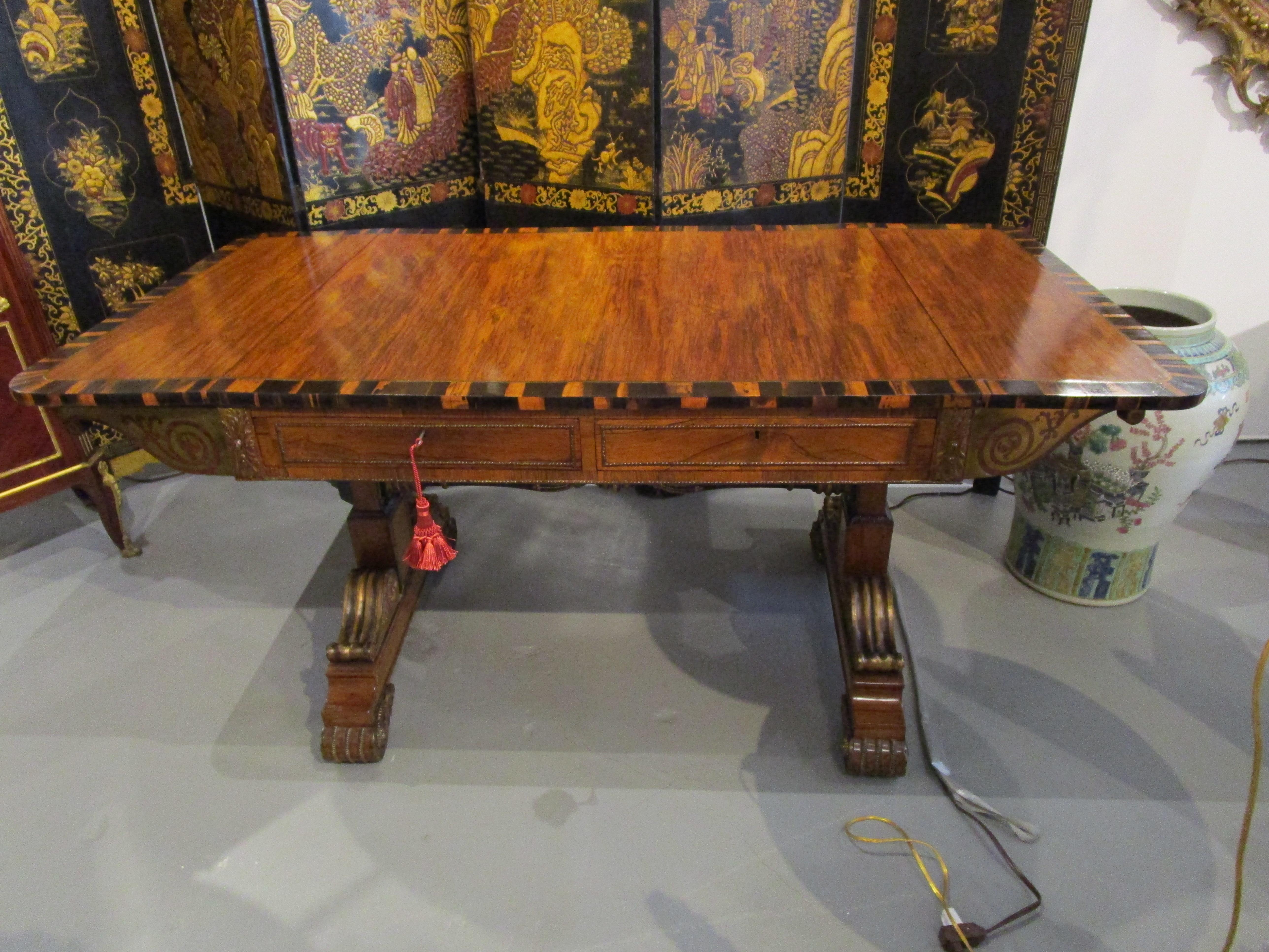 XIXe siècle Une importante table de canapé Regency de George Smith . Gillows Londres. Bois exotiques en vente