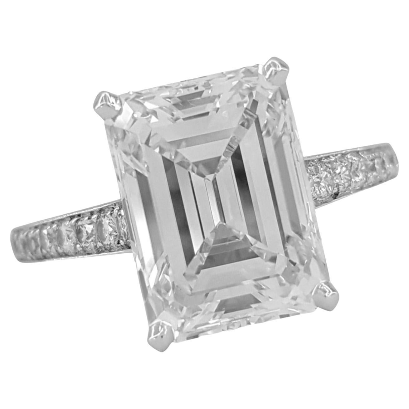 An important ring by Antinori centering on a 7 Carat Type 2A Golconda