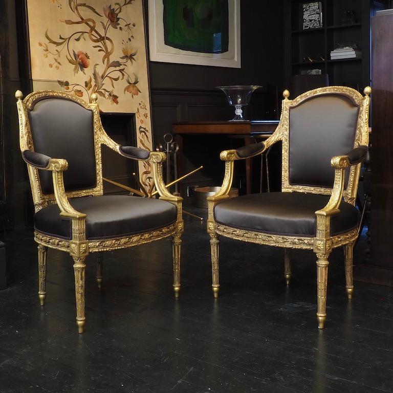 Set of Four Louis XVI Gilt Chairs, Circa 1780 For Sale 11