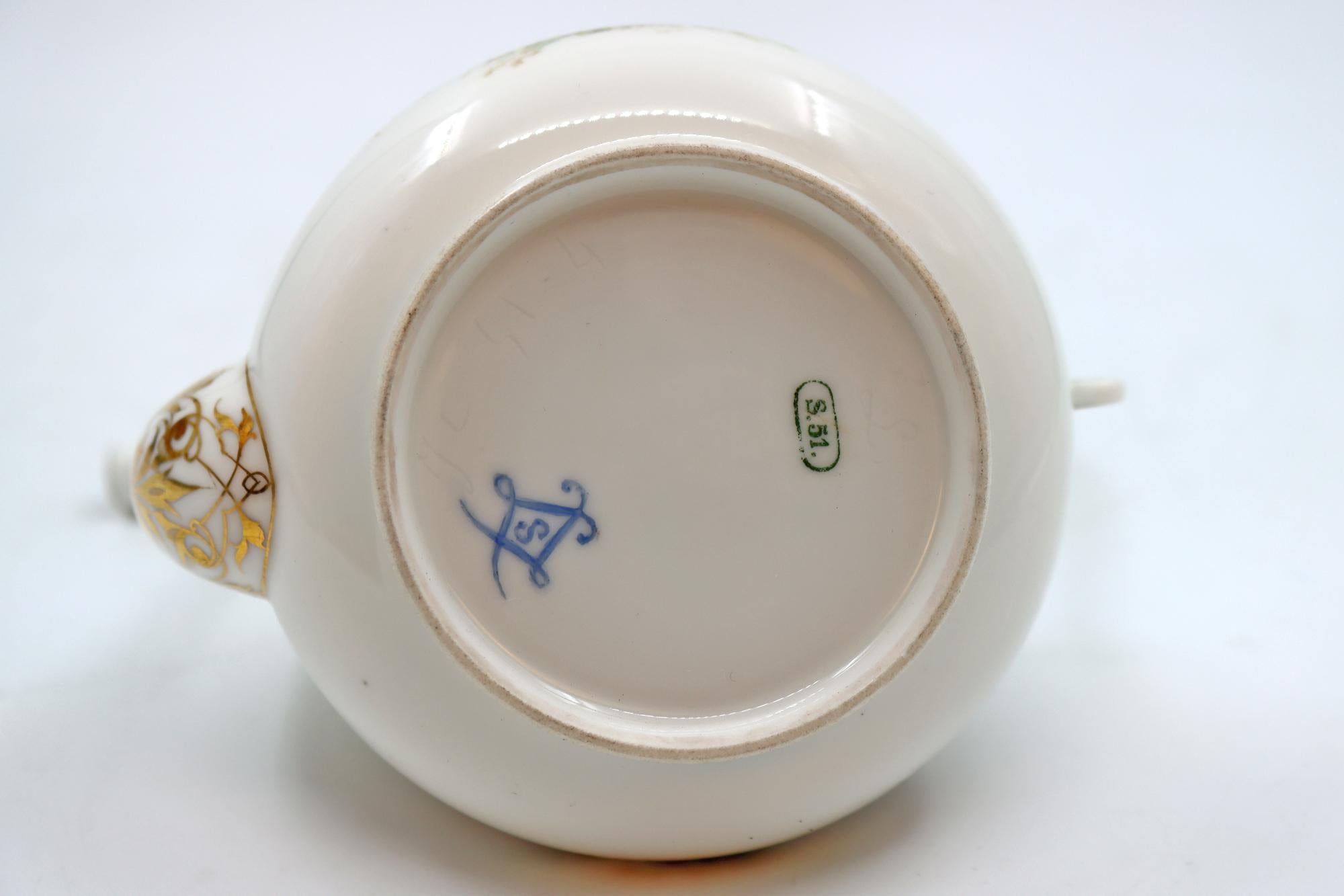 Important Sèvres Porcelain Box 10
