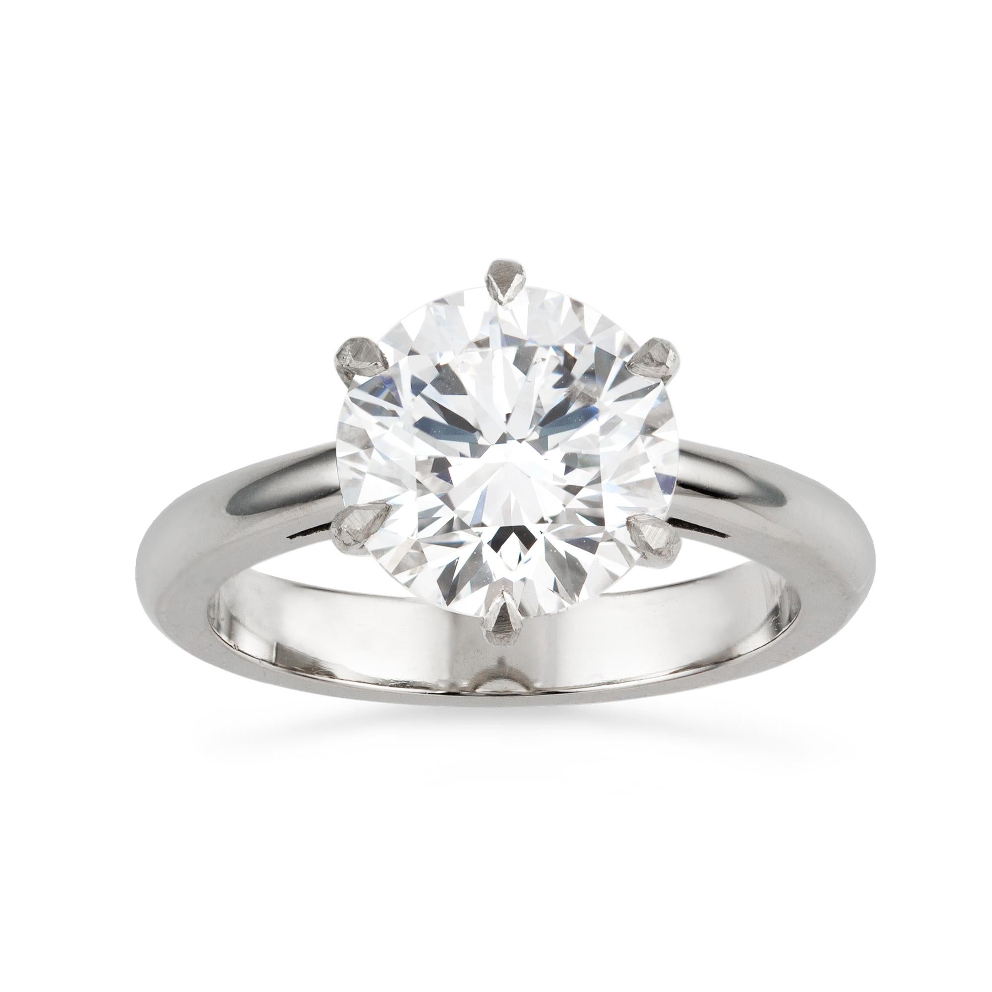 Taille brillant Bague solitaire en diamant certifié GIA de 3,52 carats sans défaut interne  en vente