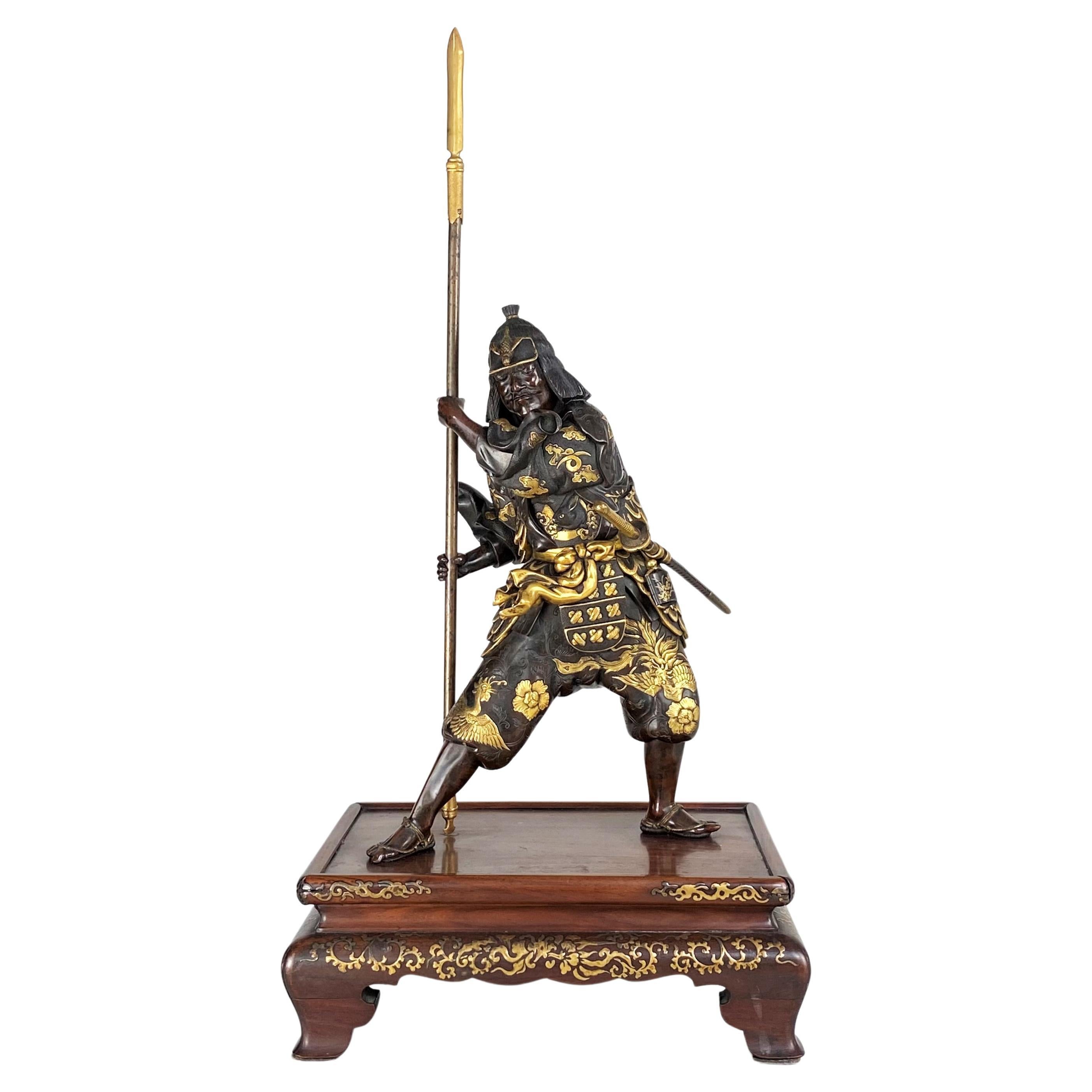 Okimono japonais d'un Samurai en bronze de la fin du 19e siècle