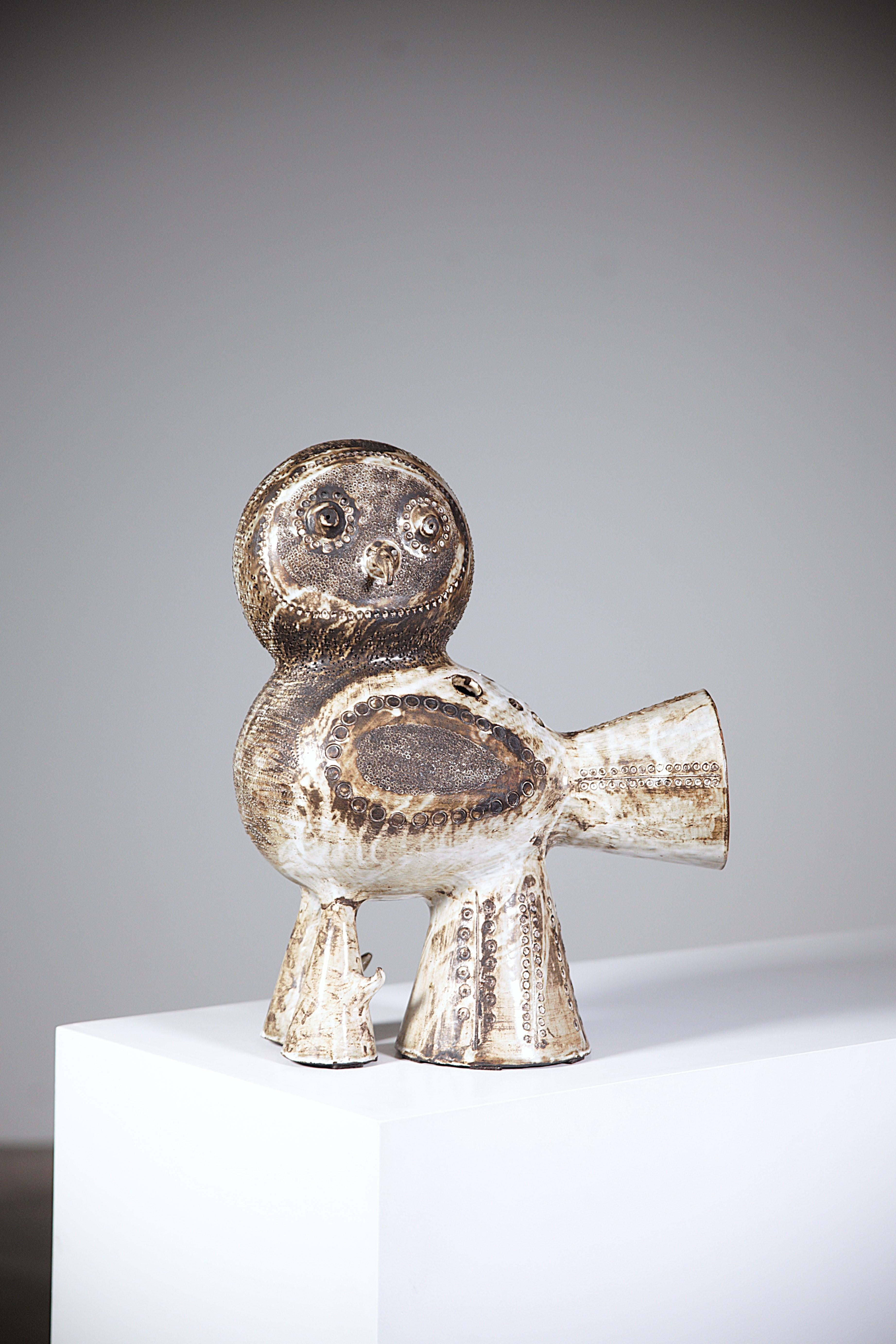 An big bird ceramic sculpture by Jacques Pouchain France 1960s

Atelier Dieulefit.

Rare model.

Signed under.

Report : a small chip on the tail ( please refer to the pictures ) .