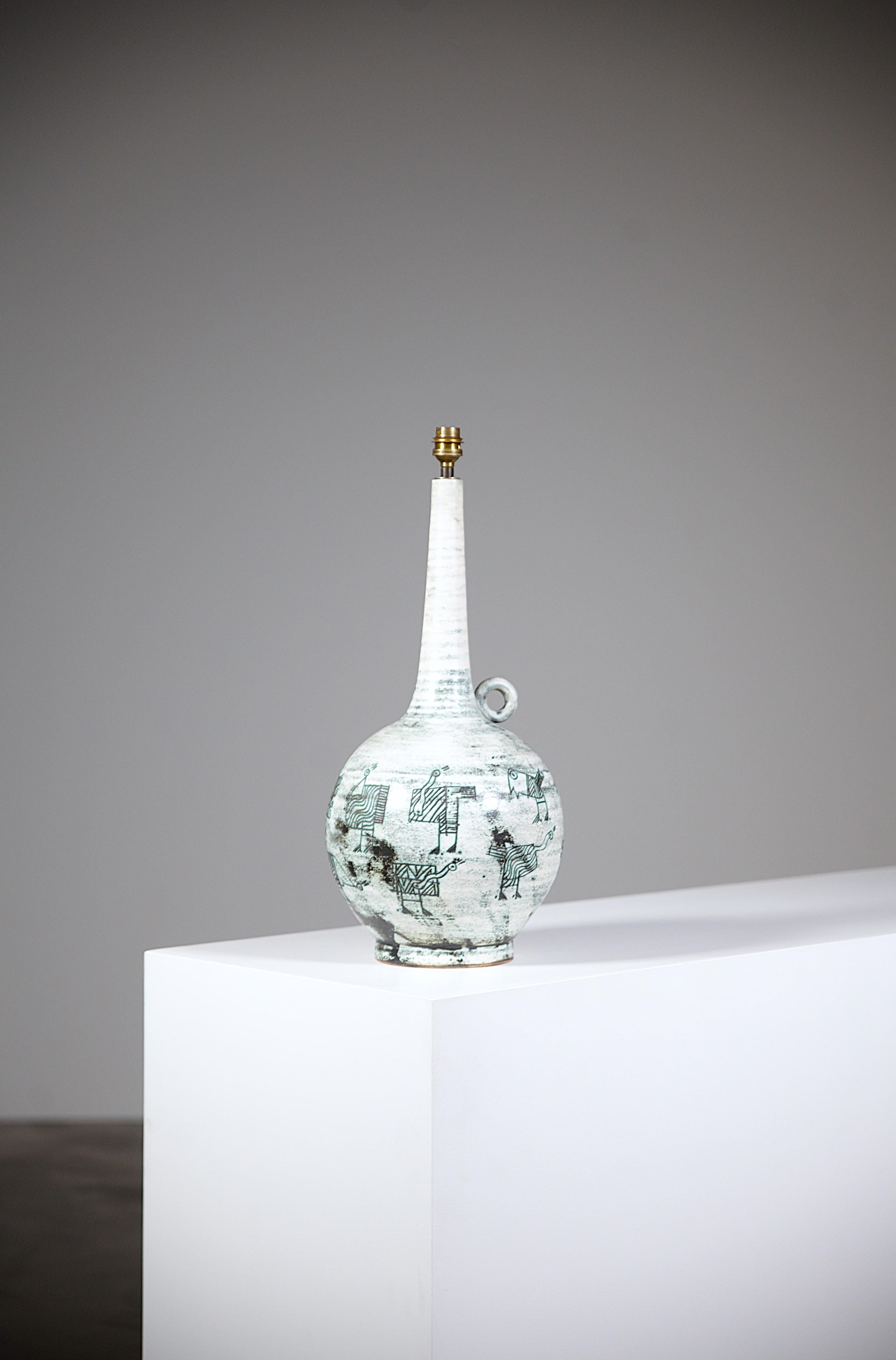 Francese Un'impressionante lampada in ceramica di Jacques Blin Francia degli anni '60 in vendita