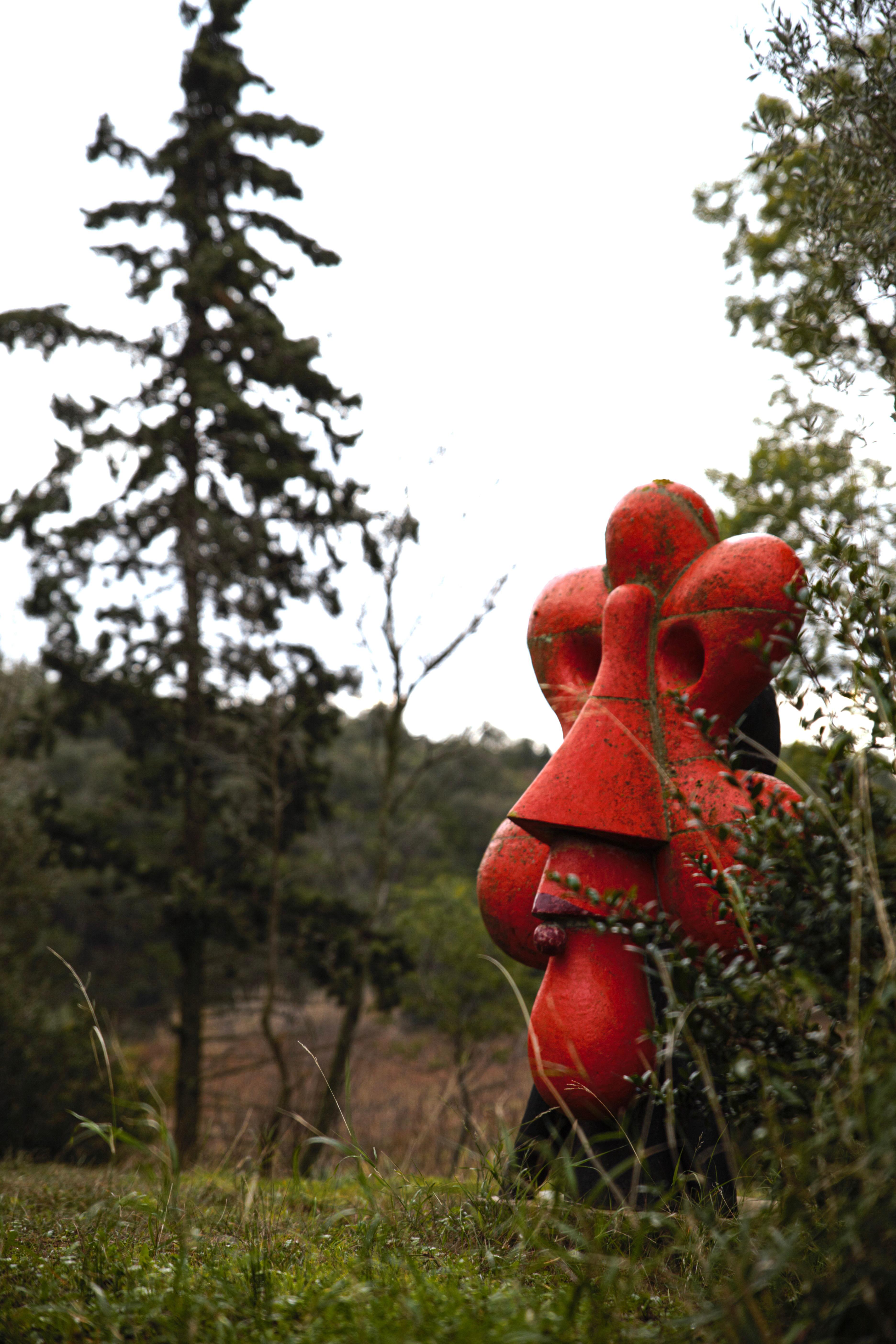 Un'impressionante scultura in ceramica di Roger Capron Vallauris Francia anni 2000 in vendita 11