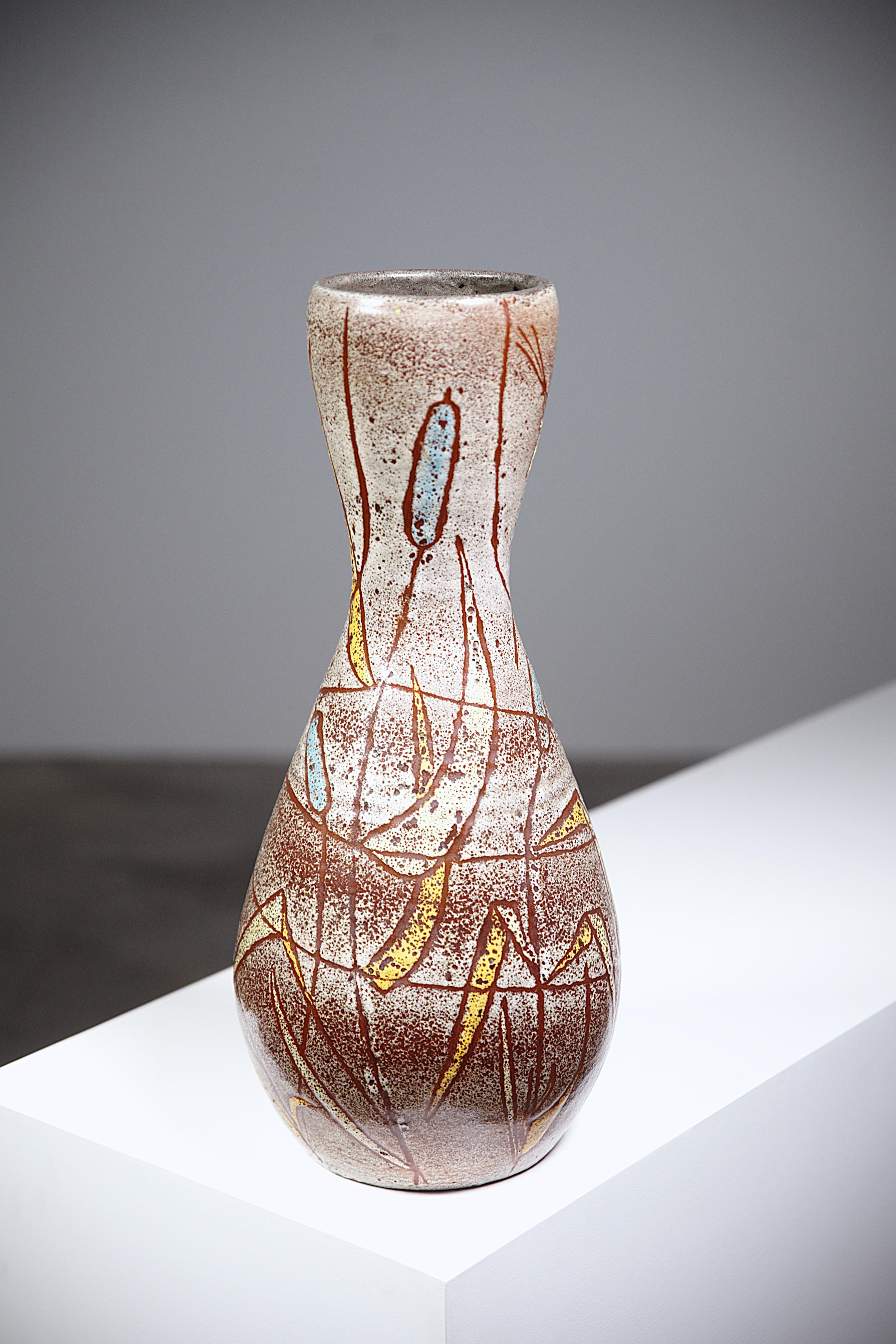 An Impressive Ceramic Vase by Les Potiers D' Accolay France 1960's mediados del siglo XX en venta