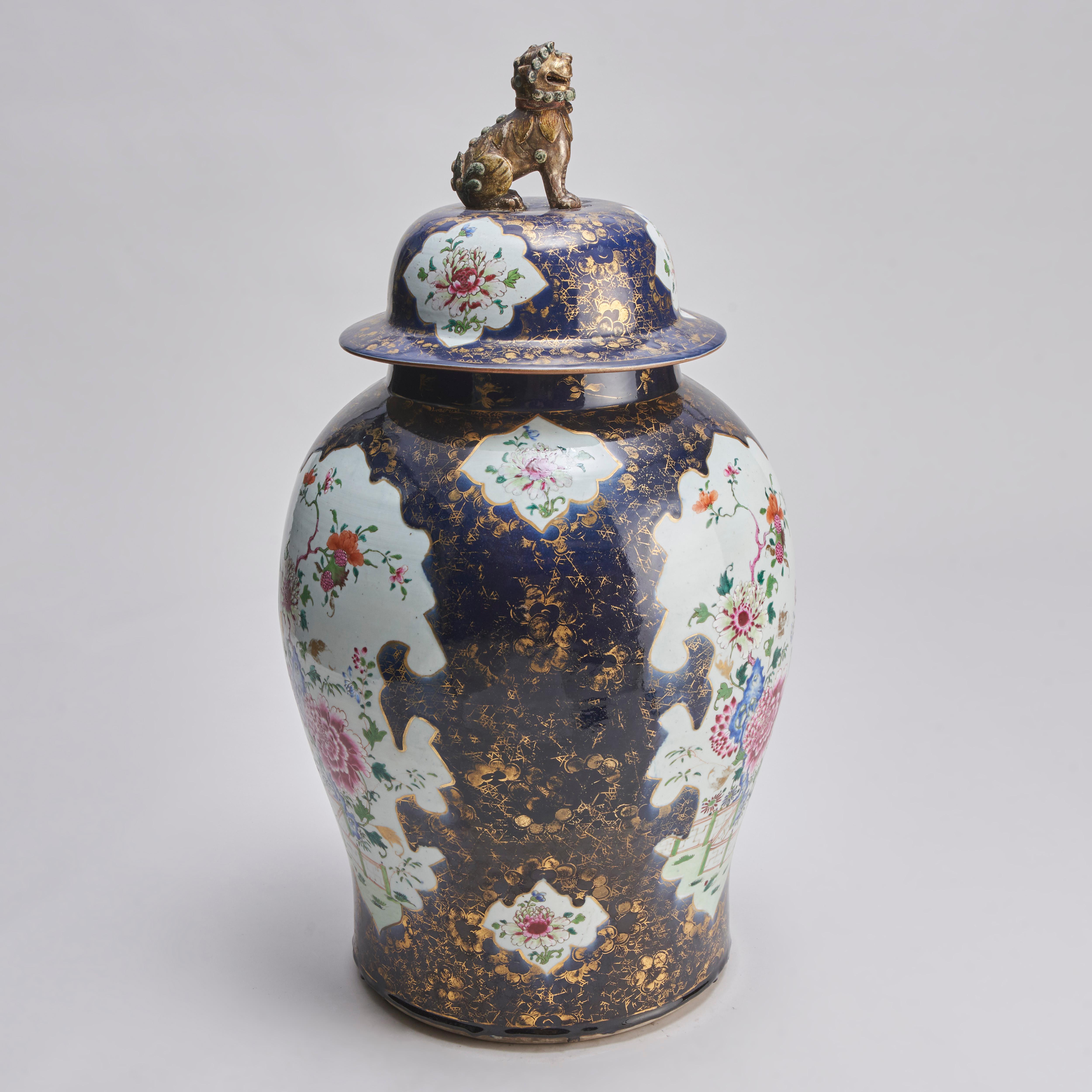 An impressive Chinese, 18th Century Powder blue and Famille rose Temple jar In Fair Condition For Sale In London, GB
