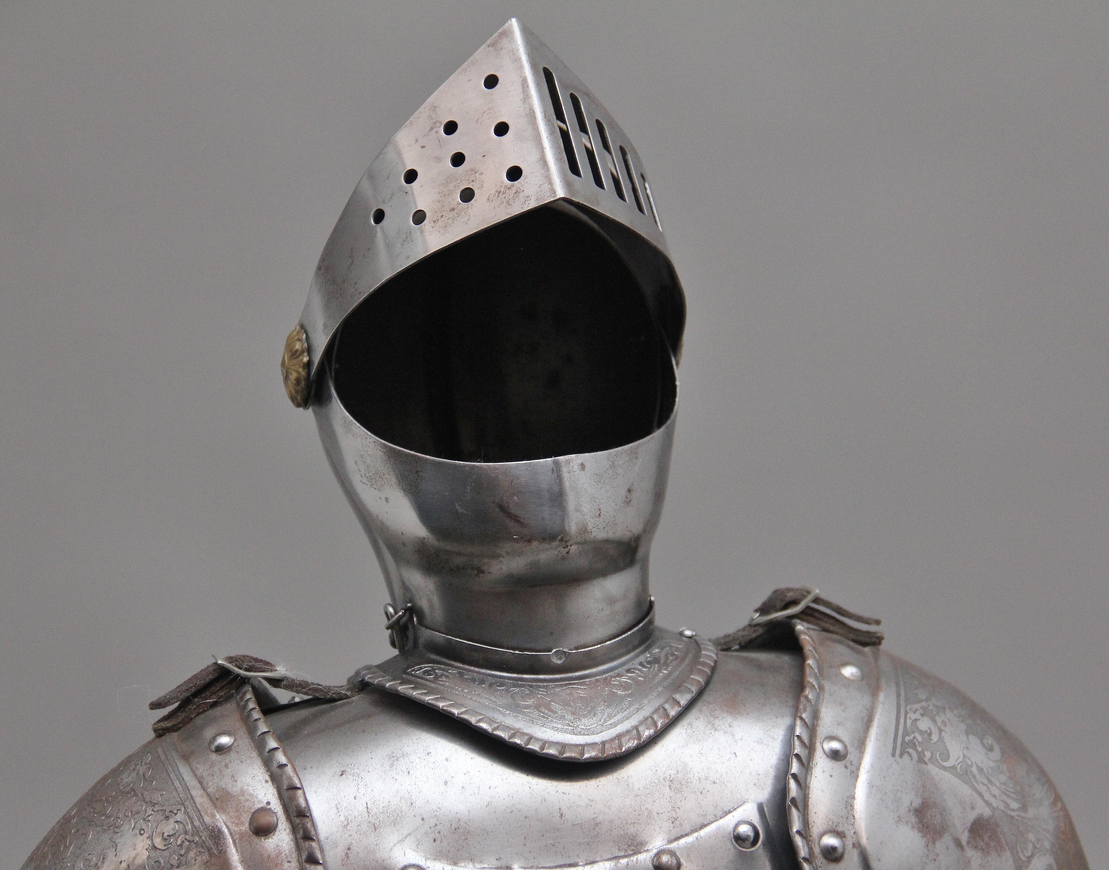 Impressive Early 20th Miniature Suit of Armour For Sale 1