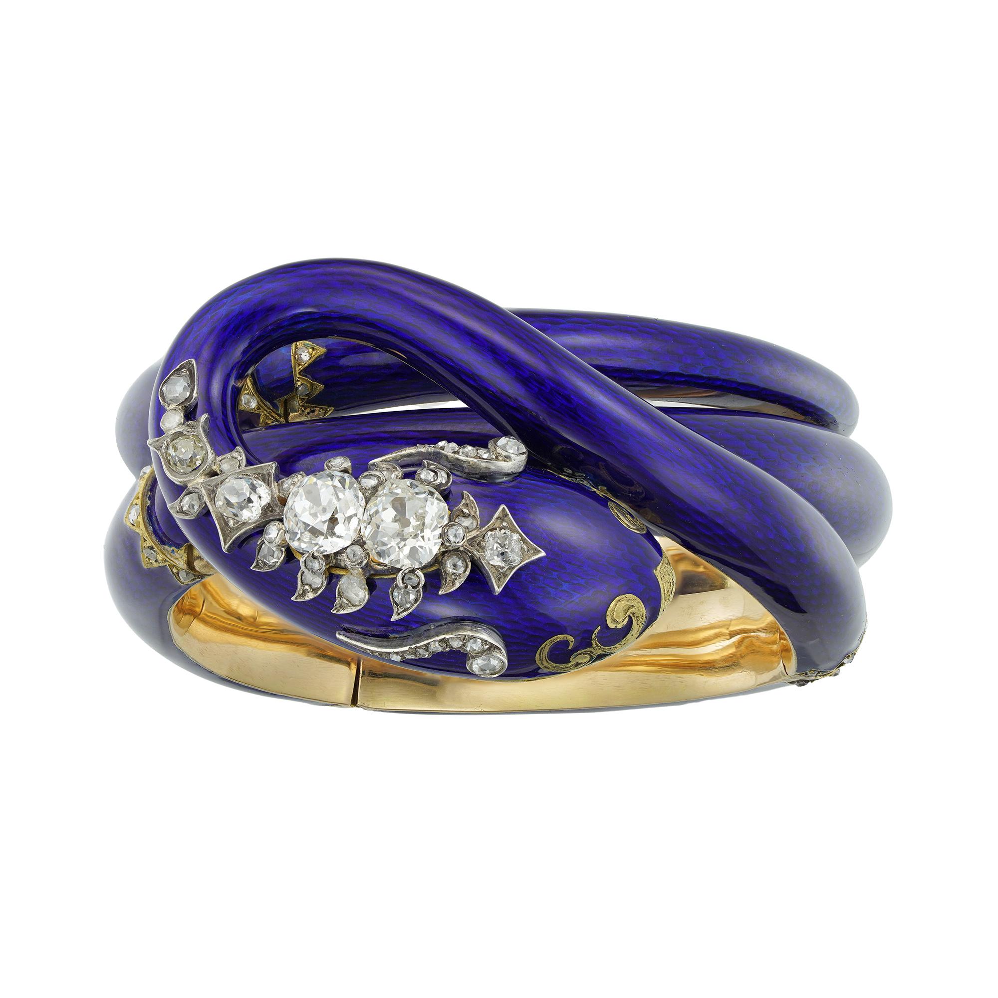 Ein beeindruckendes frühviktorianisches Schlangenarmband aus blauer Emaille, Diamanten und Gold, der realistisch geschnitzte Kopf mit offenem Mund, die Augenbrauen und die Oberseite des Kopfes mit Diamanten im Rosen- und alten Minenschliff mit einem