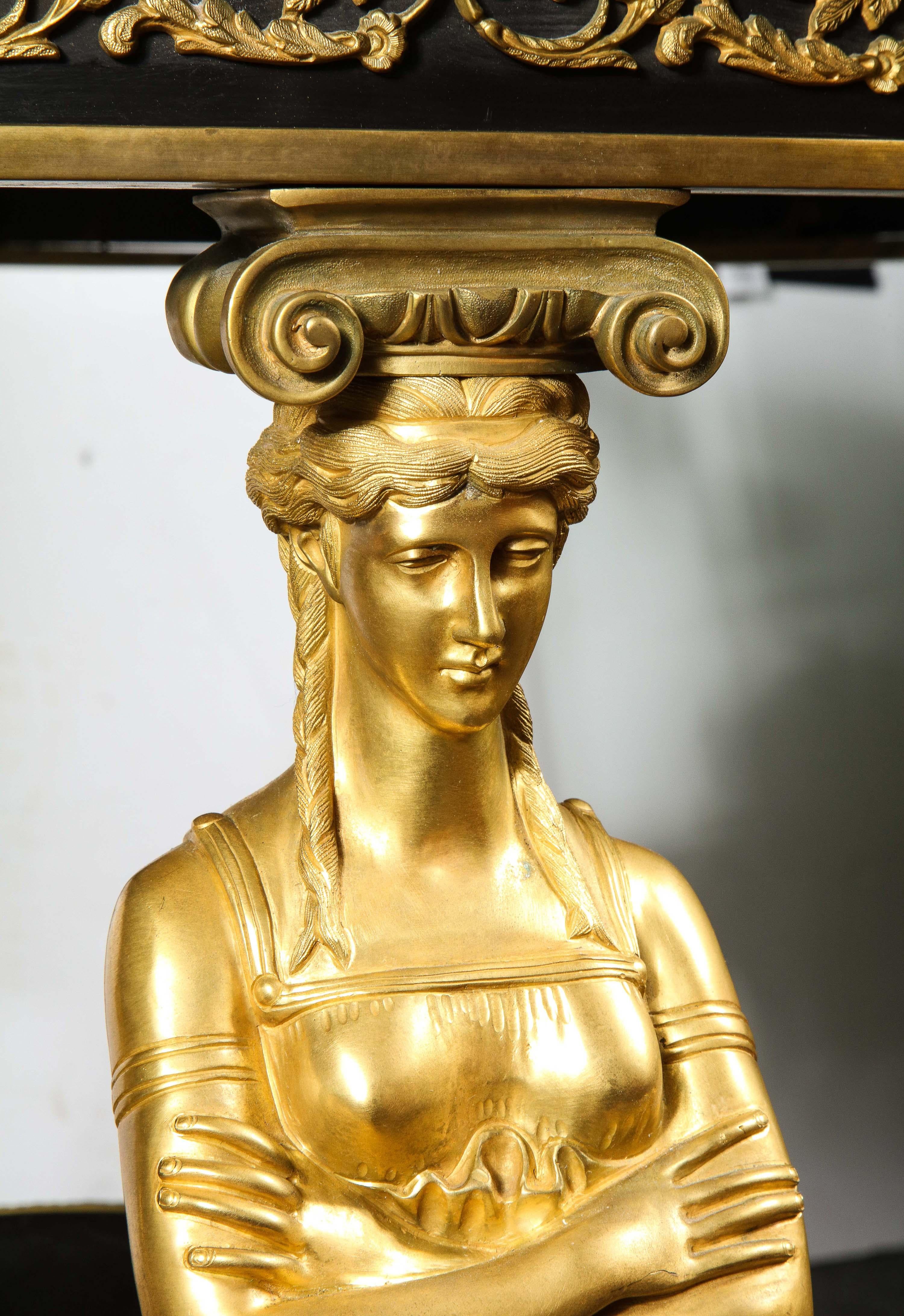 Impressionnante table centrale de style Empire en malachite et bronze doré d'après Desmalter en vente 10