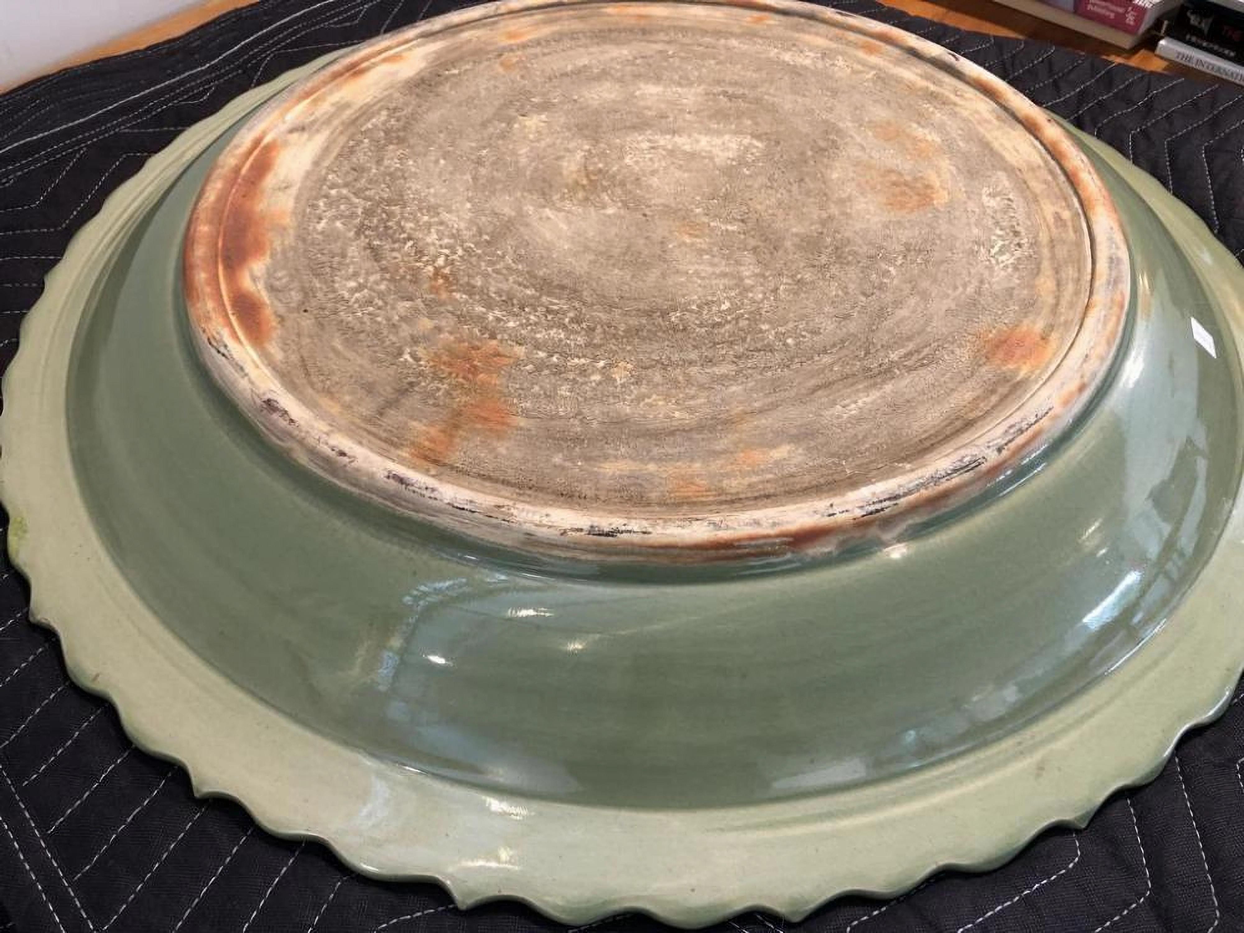An Impressive Large Celadon Charger, 20th Century For Sale 1