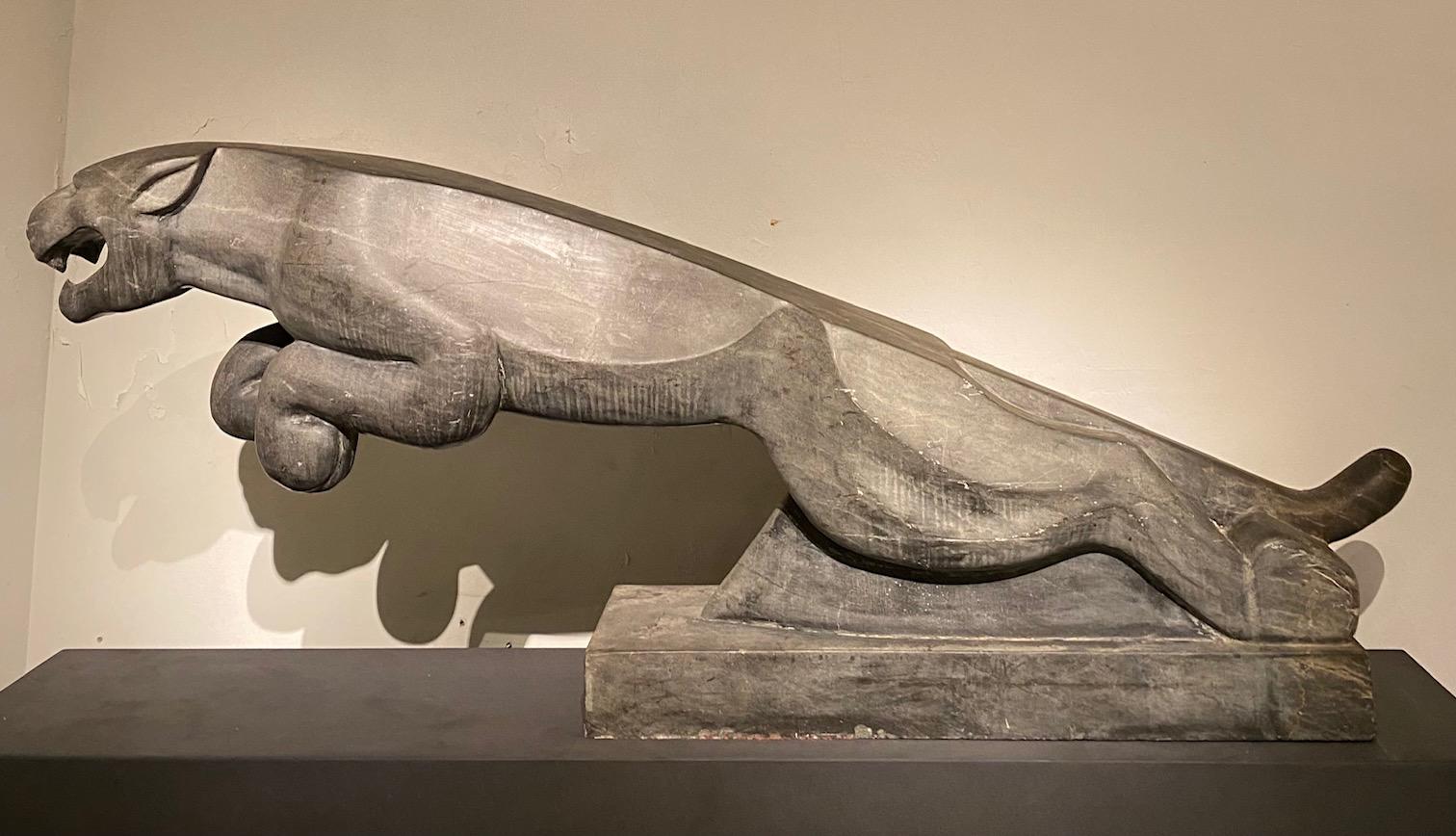 An impressive mid 20thC. life size Art Deco stone Jaguar. For Sale 3