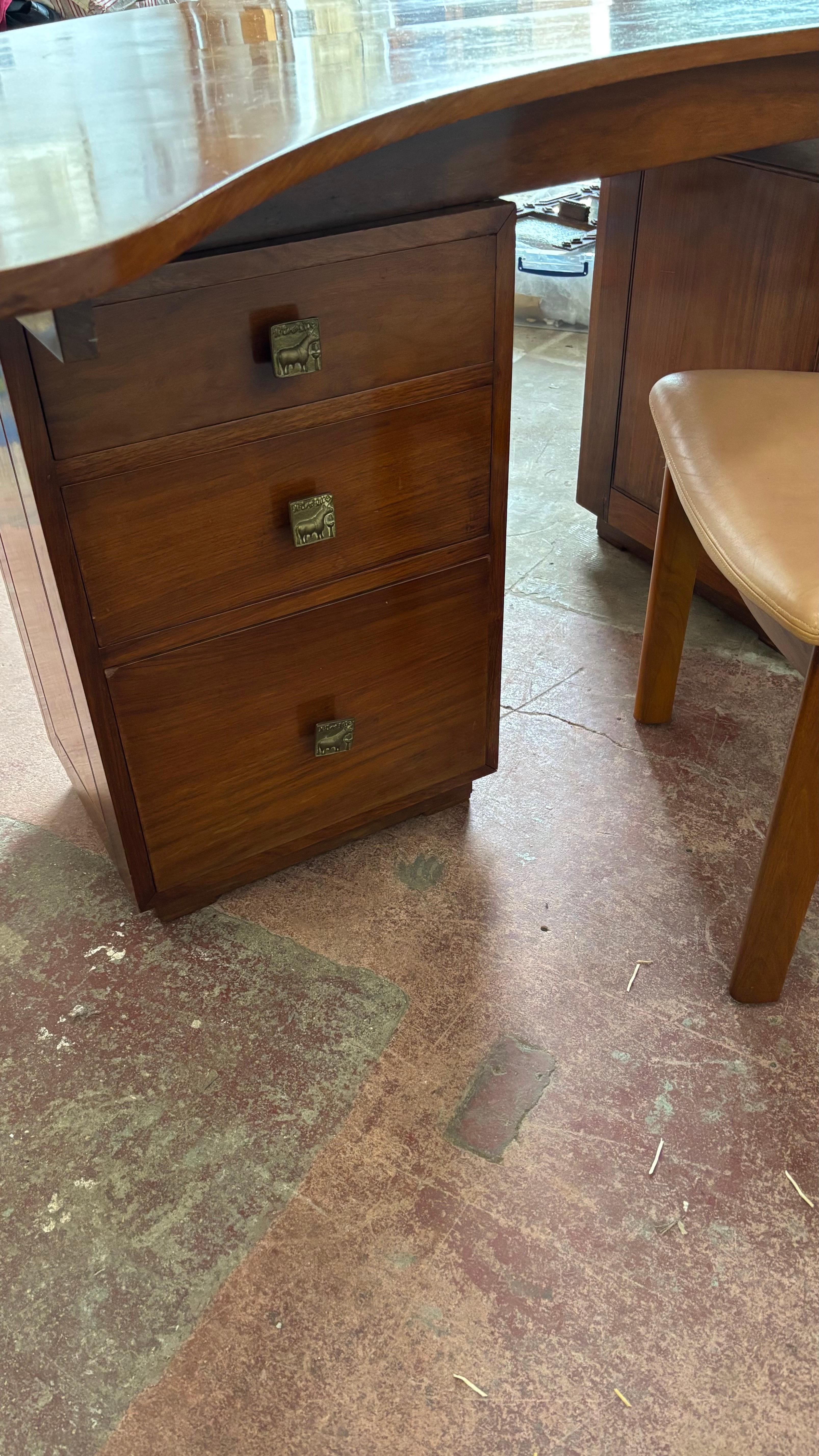 An Impressive Mid-Century Modern Semi circular Desk,  1970s For Sale 2
