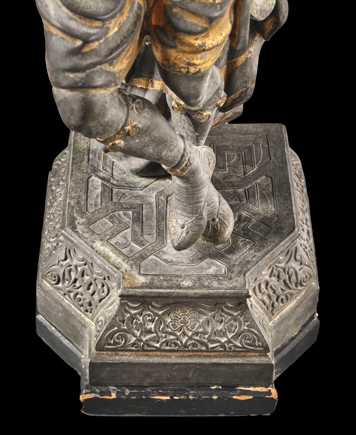 An Impressive Pair of 19th Century Orientalist Spelter Figures, After A. Waagen  For Sale 11