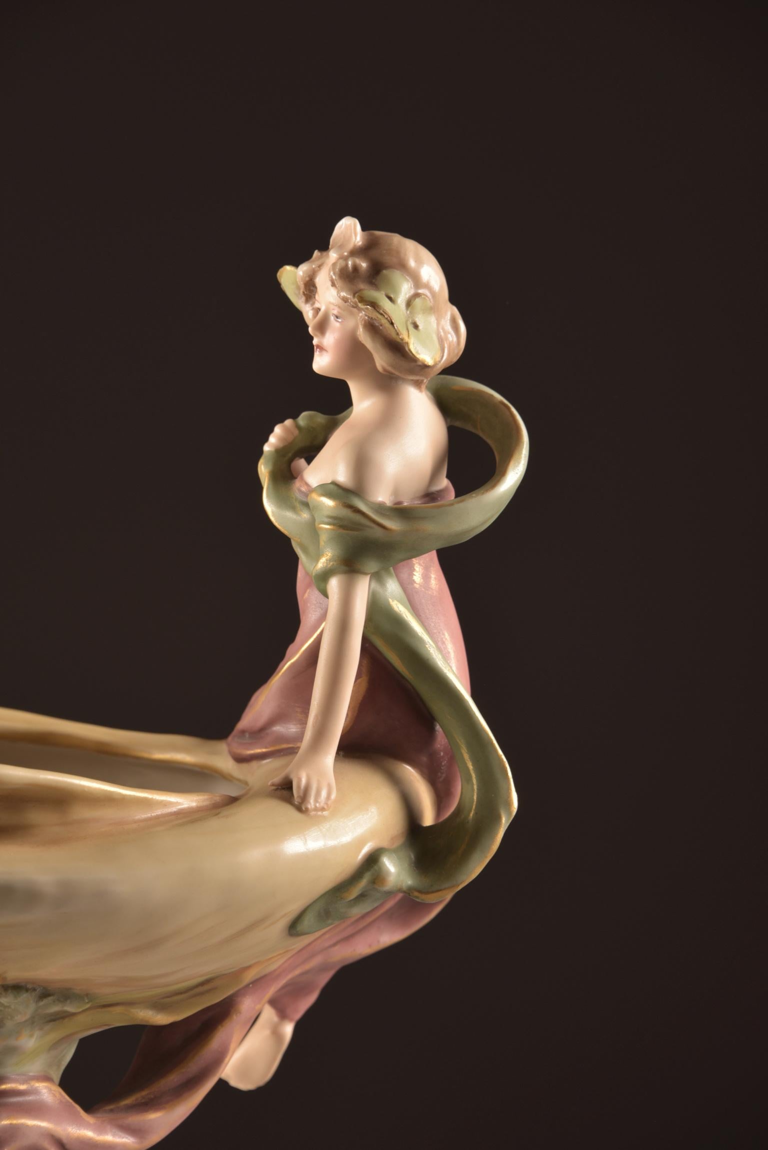 Impressive Piece Royal Dux Bohemia, Art Nouveau, Early 20th Century For Sale 5
