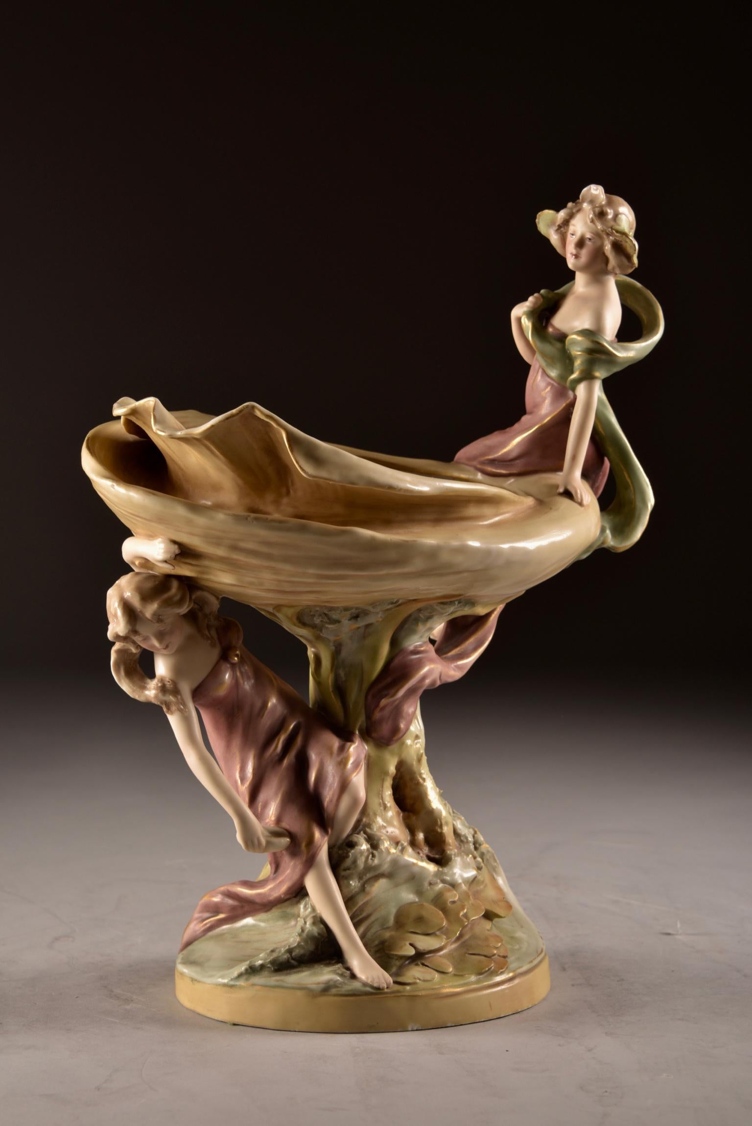 Ceco Impressionante pezzo Royal Dux Bohemia, Art Nouveau, inizio XX secolo in vendita
