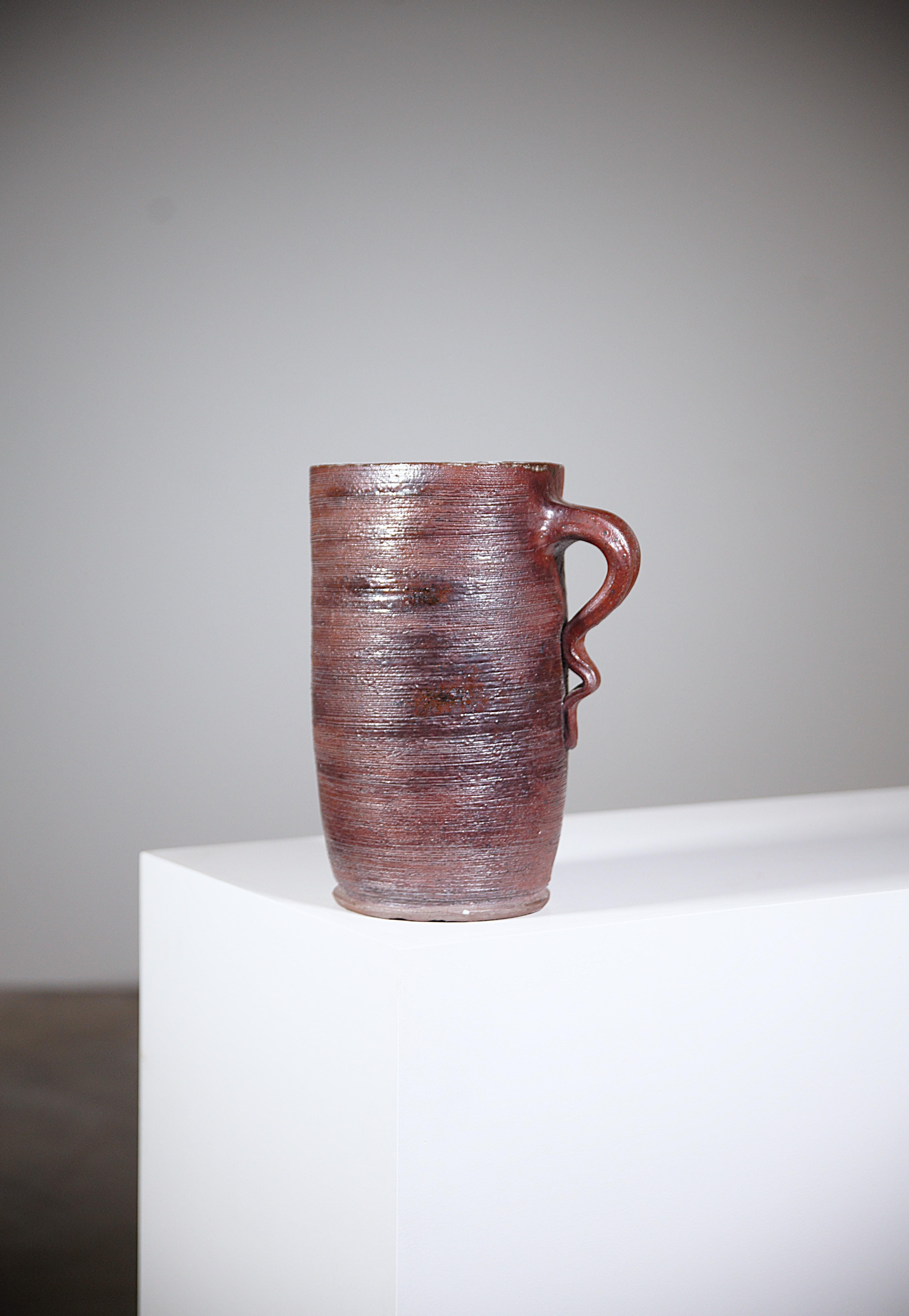 An Impressive Rustic Stoneware Pitcher by Cécile Dein Brittany Fance 1960's In Good Condition For Sale In HYÈRES, FR