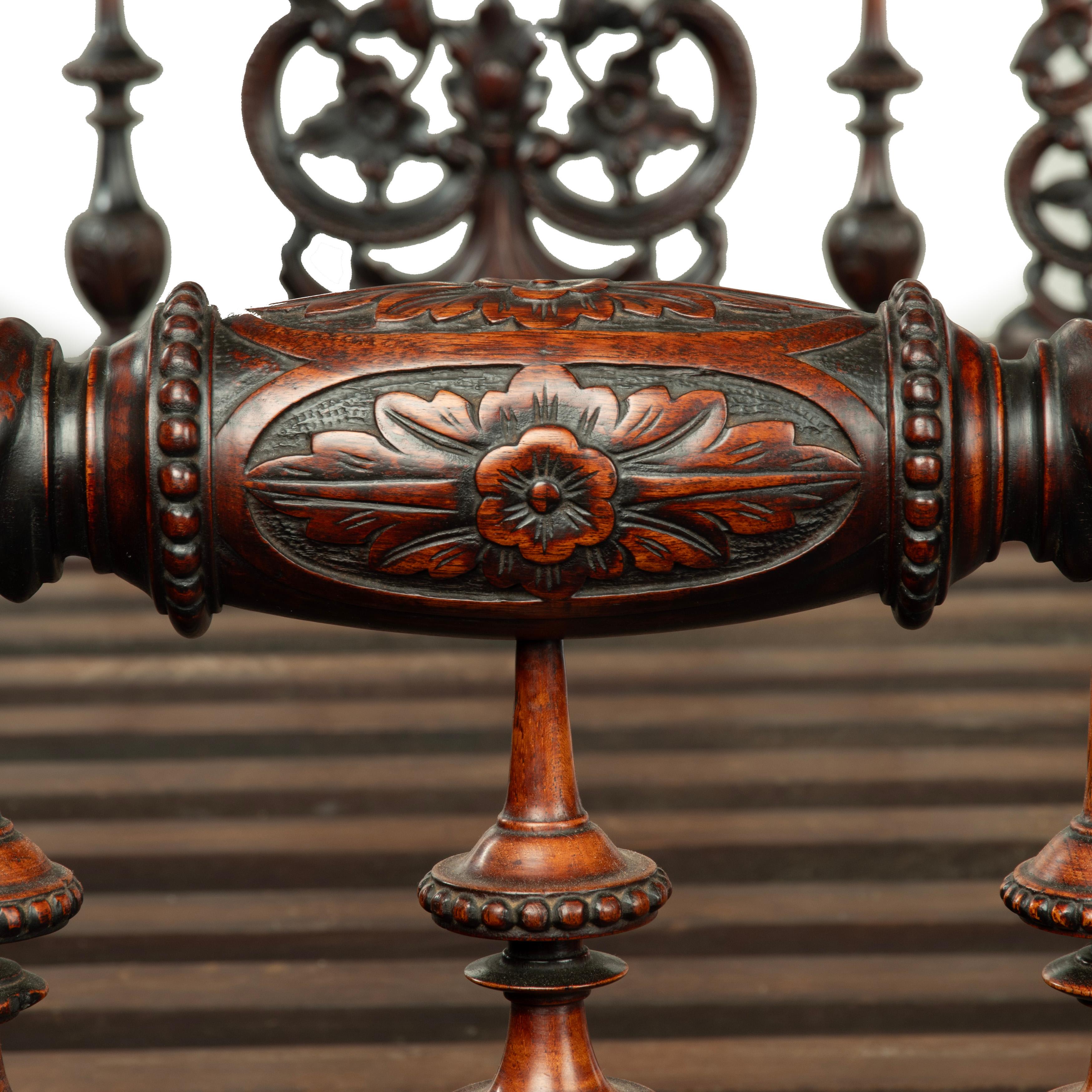 Wood An impressive sissoo wood Anglo-Indian four poster bed For Sale