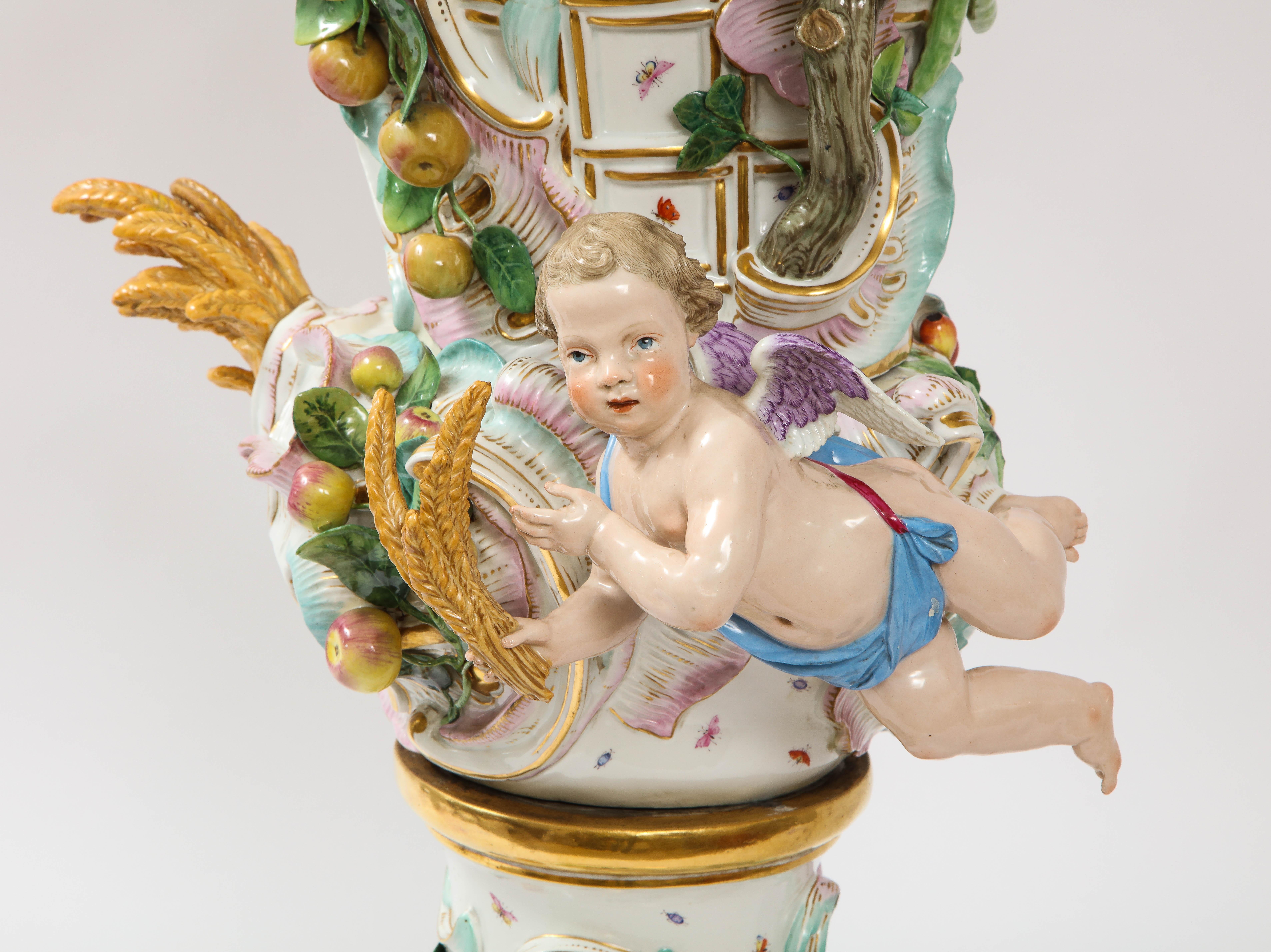 Incredible 19th Century Meissen Porcelain Covered Urn Emblematic of Autumn For Sale 3