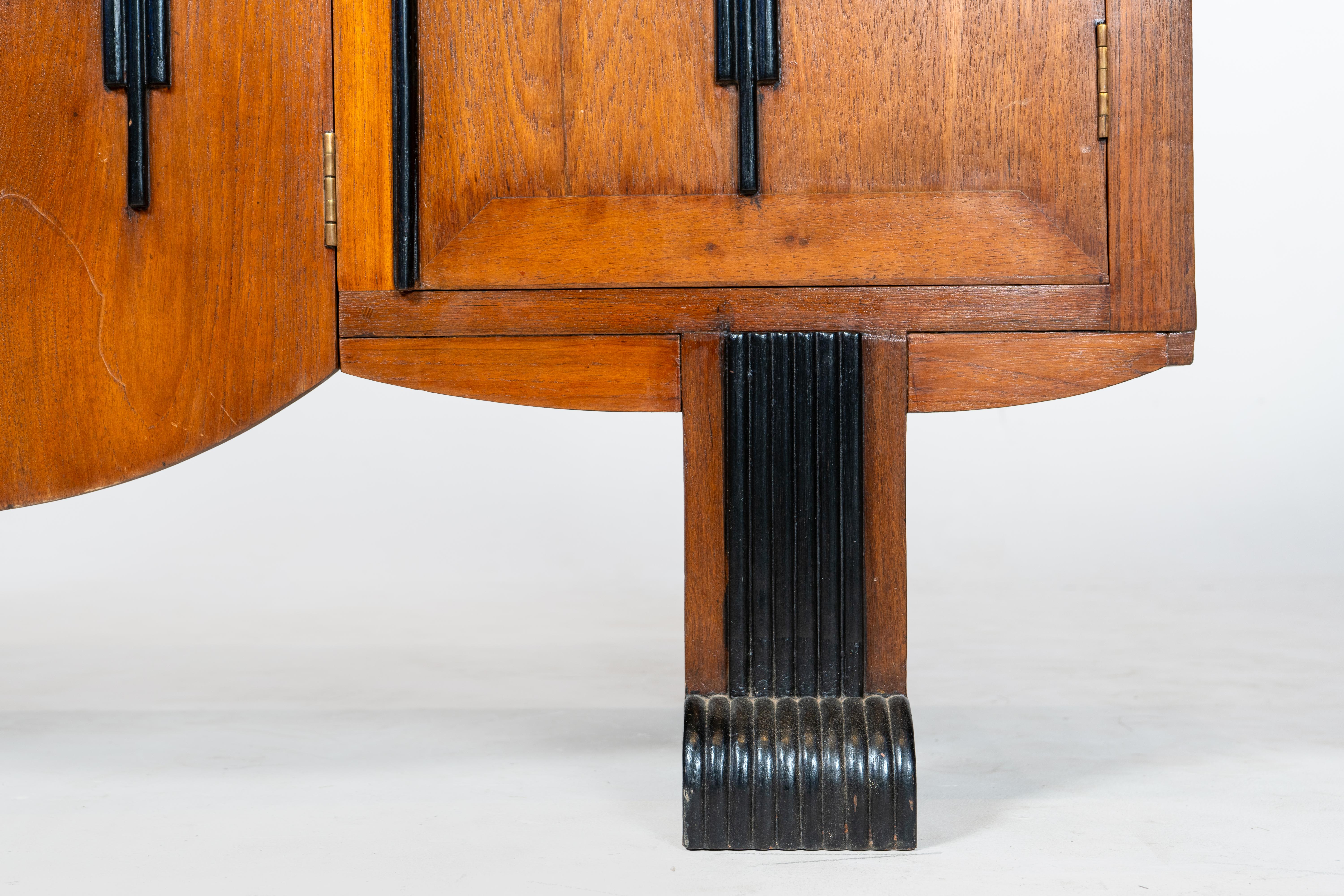 An Indian Art Deco Console With Two-Tone Finish For Sale 2