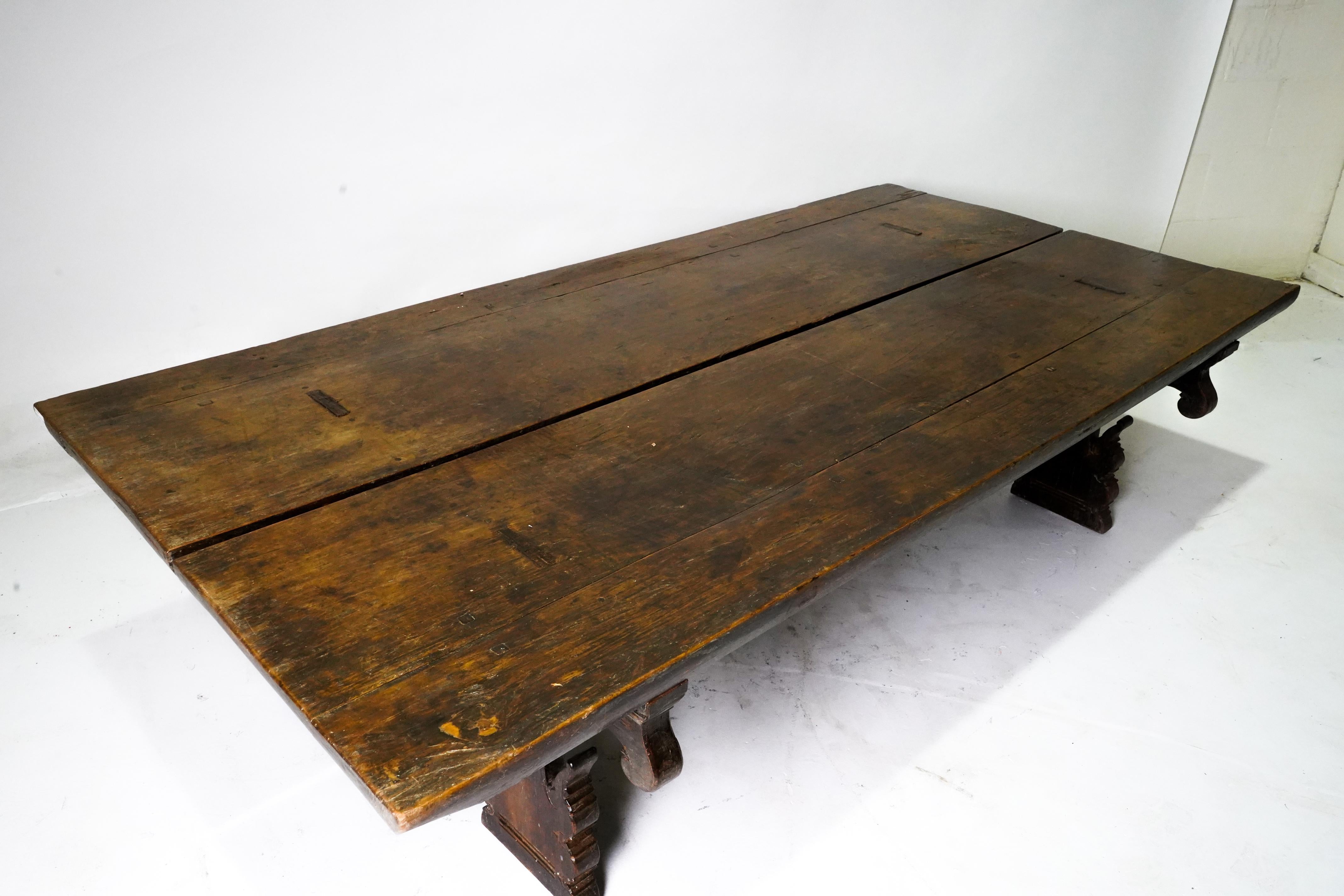 Rare C. 1900 Indian Daybed Coffee Table In Good Condition For Sale In Chicago, IL