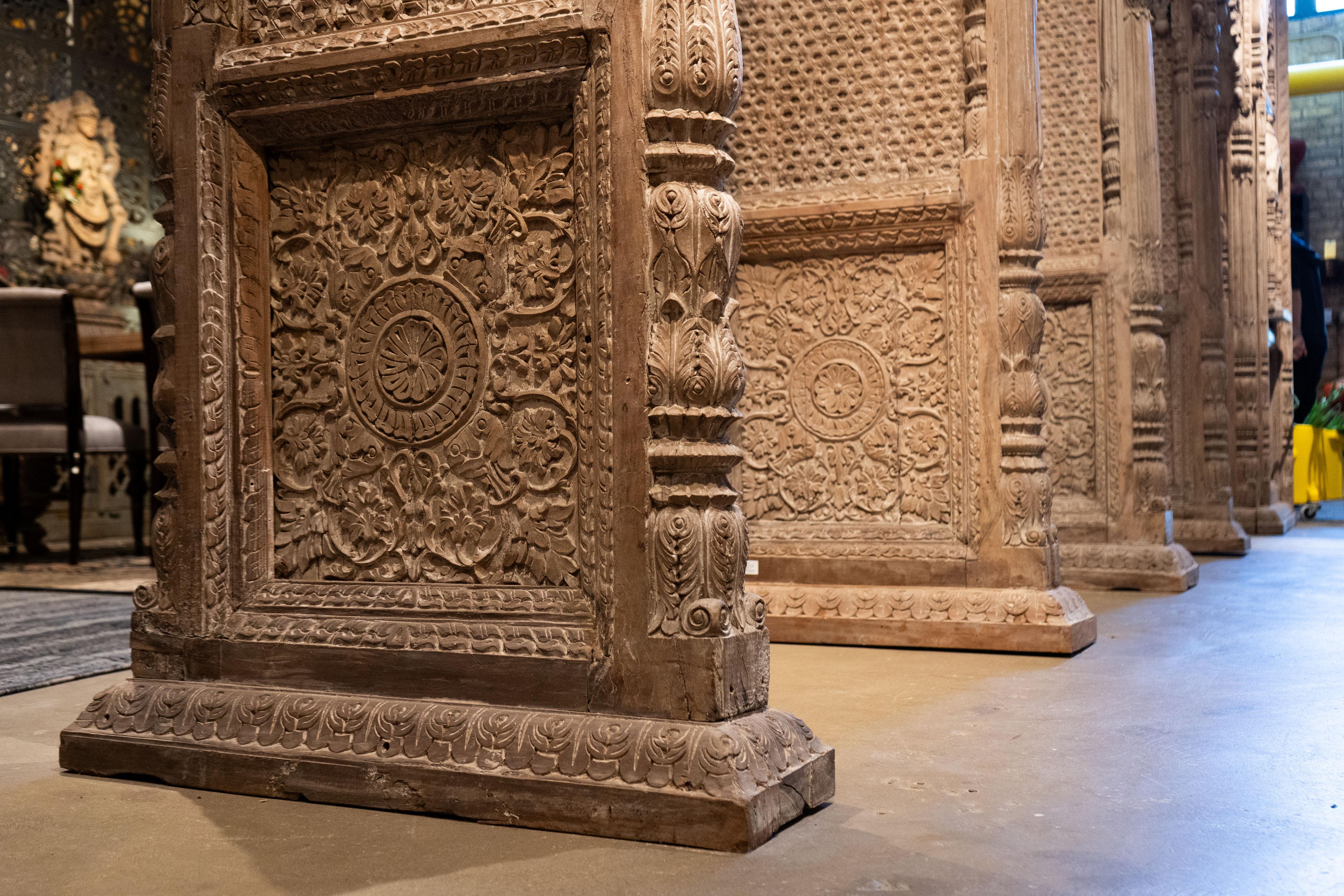 Arcade indienne à cinq arcs double face avec niches pour bougies 8