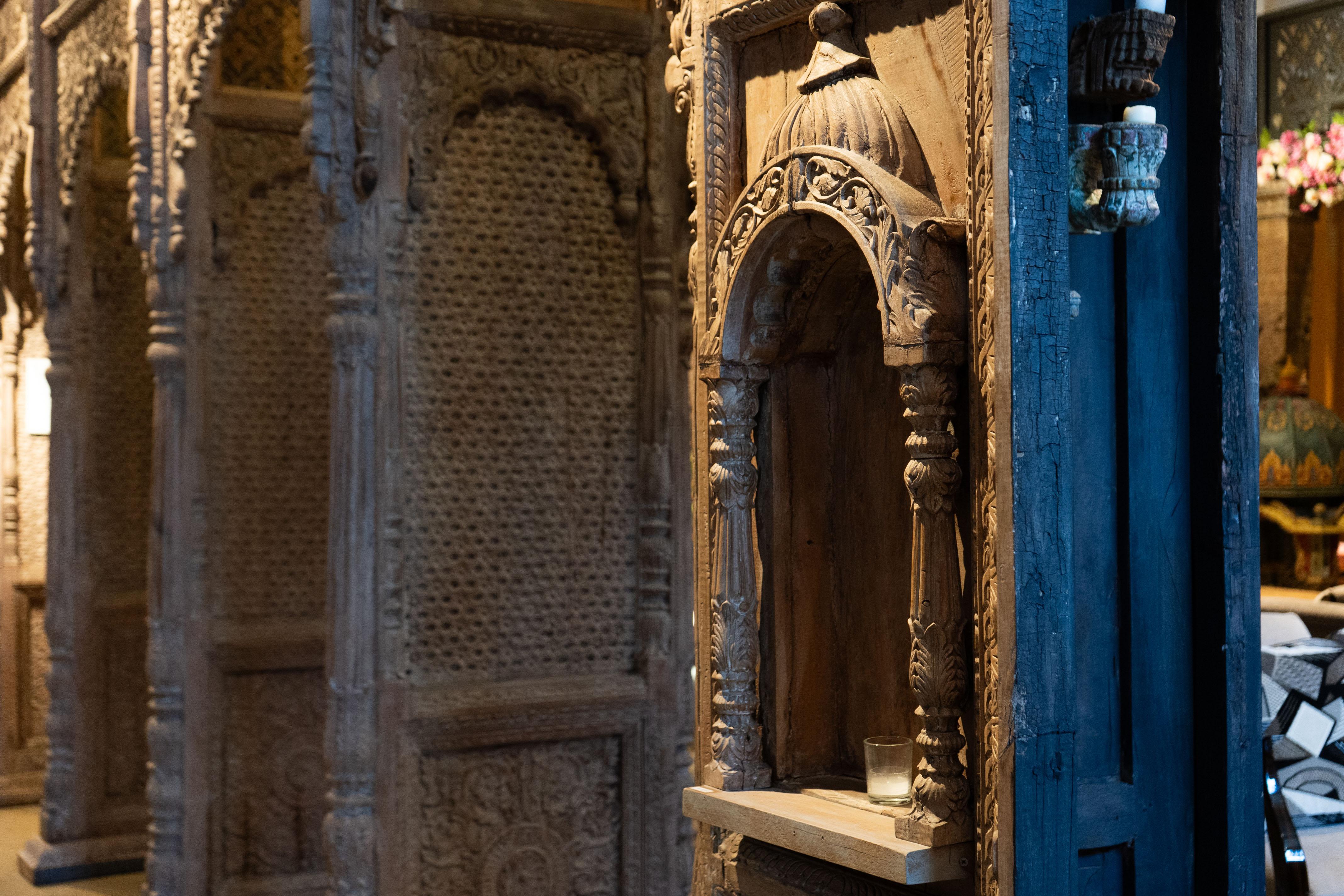 Arcade indienne à cinq arcs double face avec niches pour bougies 10