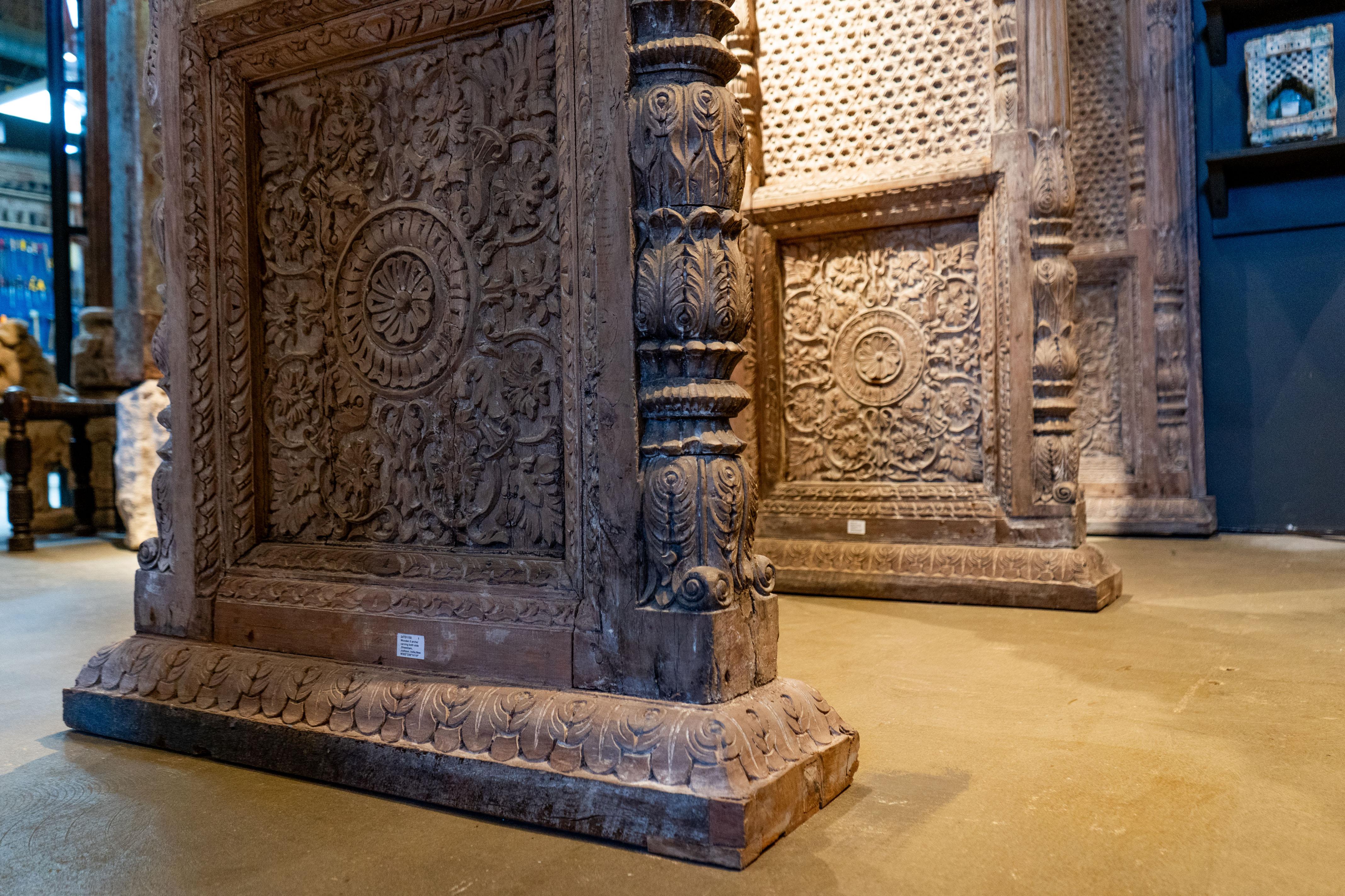 Arcade indienne à cinq arcs double face avec niches pour bougies 1