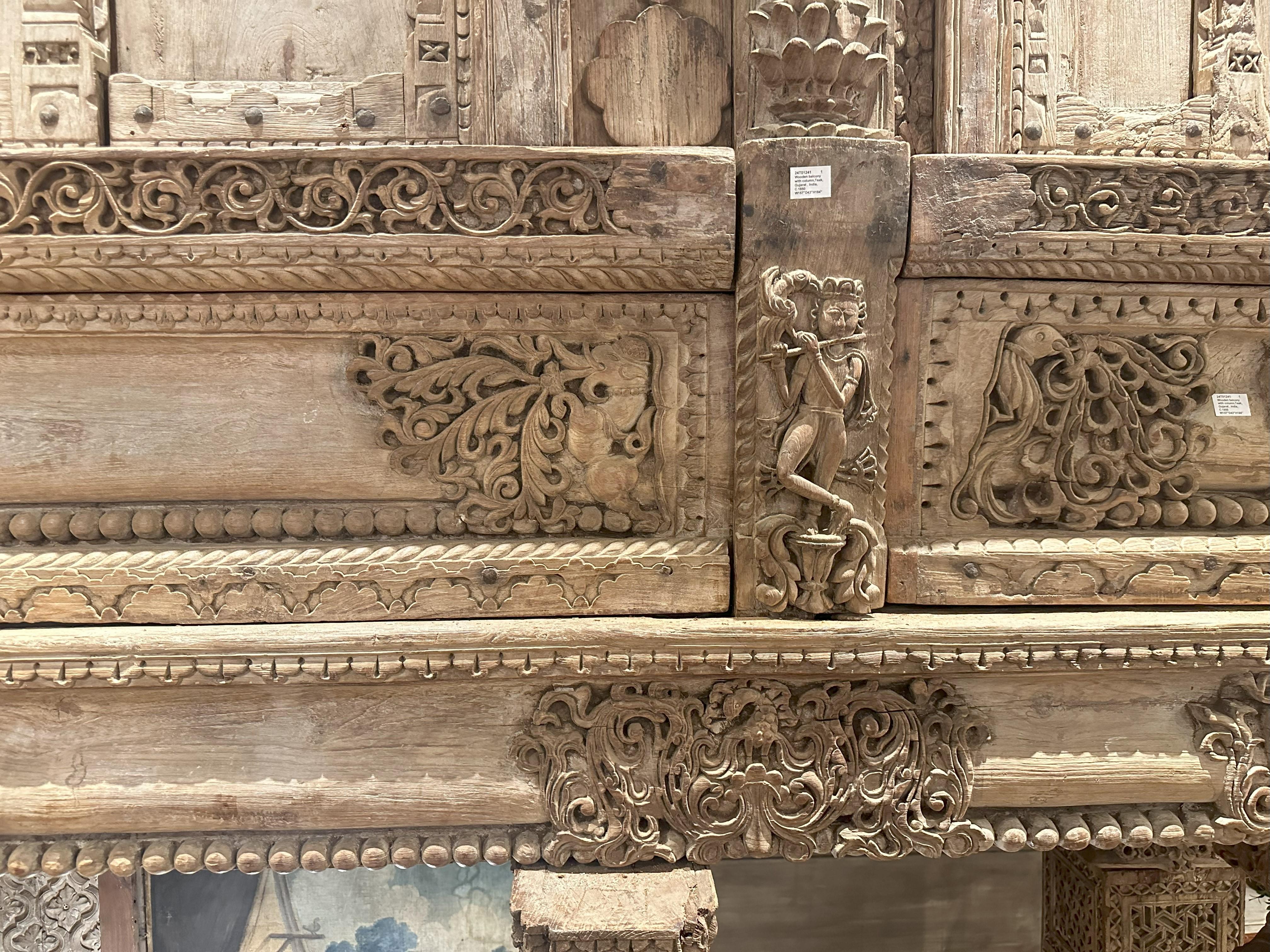 Indisches Haveli-Architekturfakat aus Haveli mit drei Fenstern und Balkon im Angebot 12