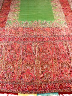 An Indian Kani Kashmir shawl with green center - Sick period circa 1840