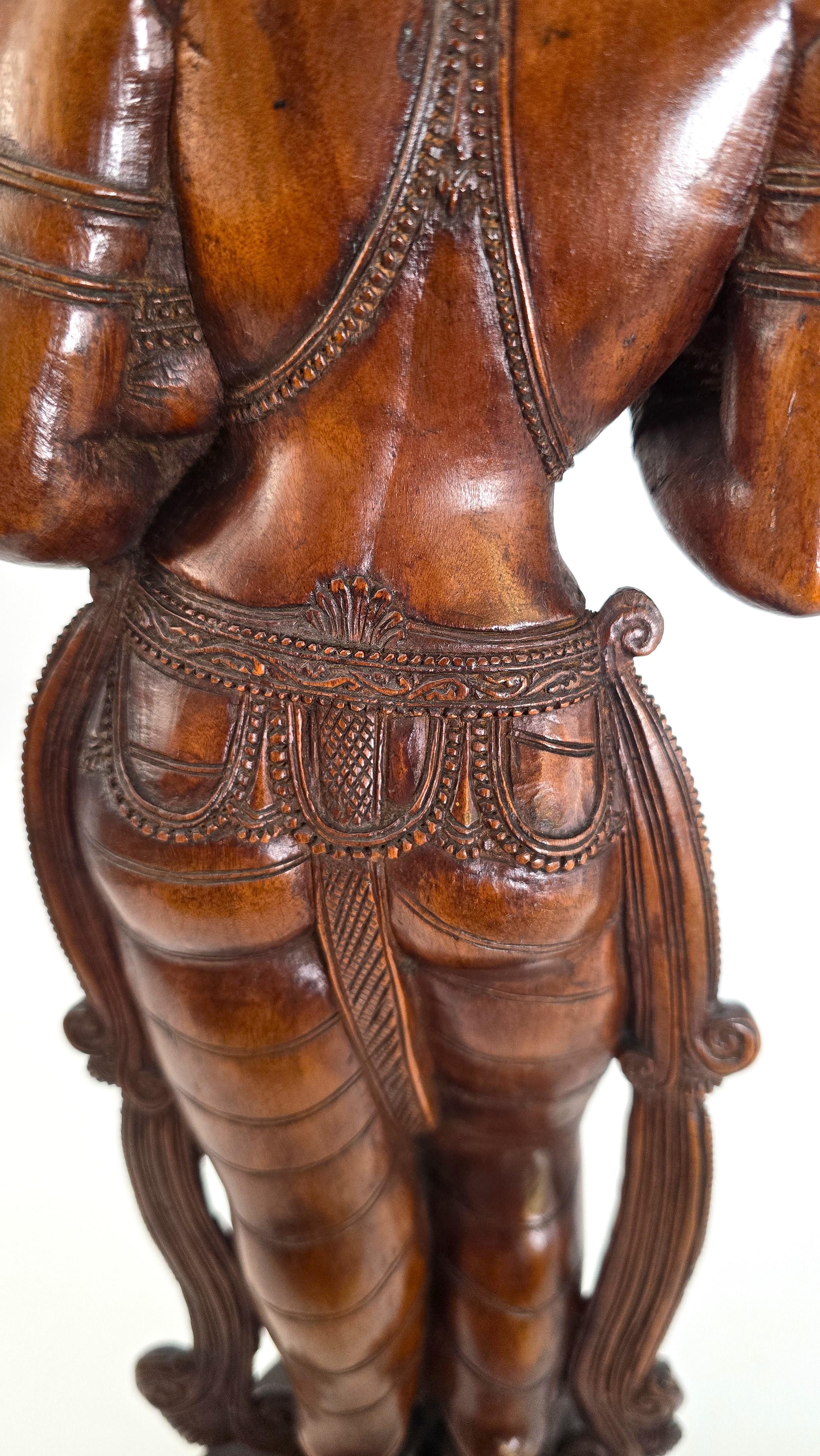 An Indian Raj period carved figure of the Goddess Parvati, circa 1900 For Sale 11