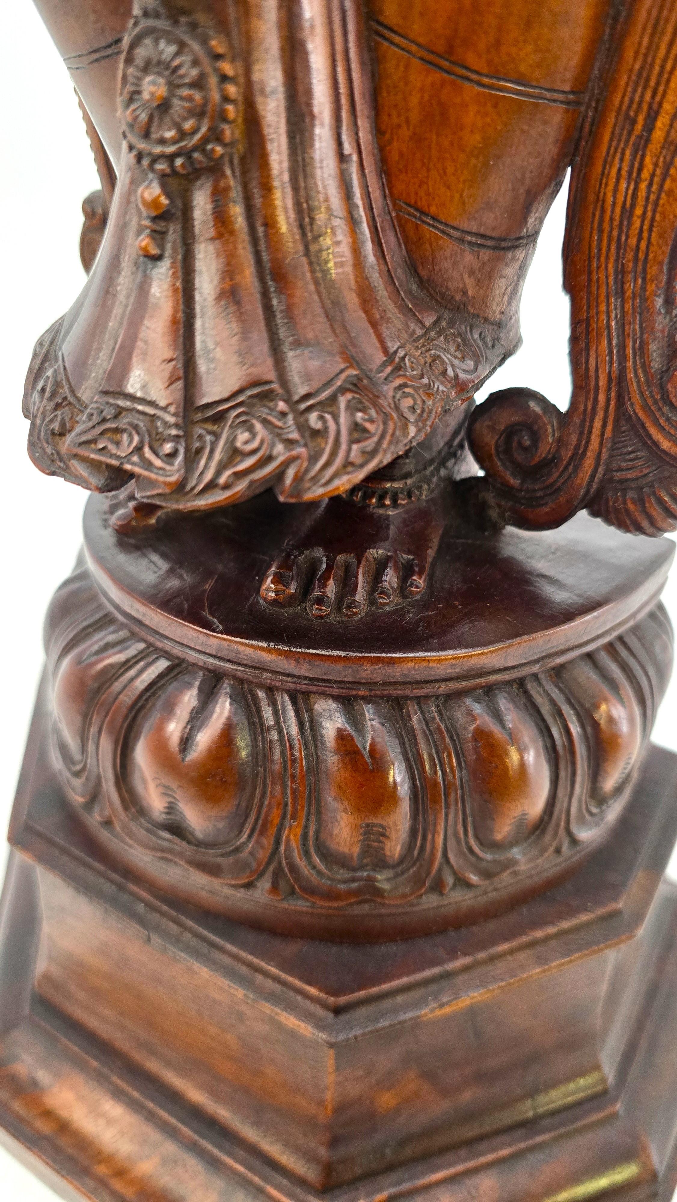 An Indian Raj period carved figure of the Goddess Parvati, circa 1900 For Sale 13