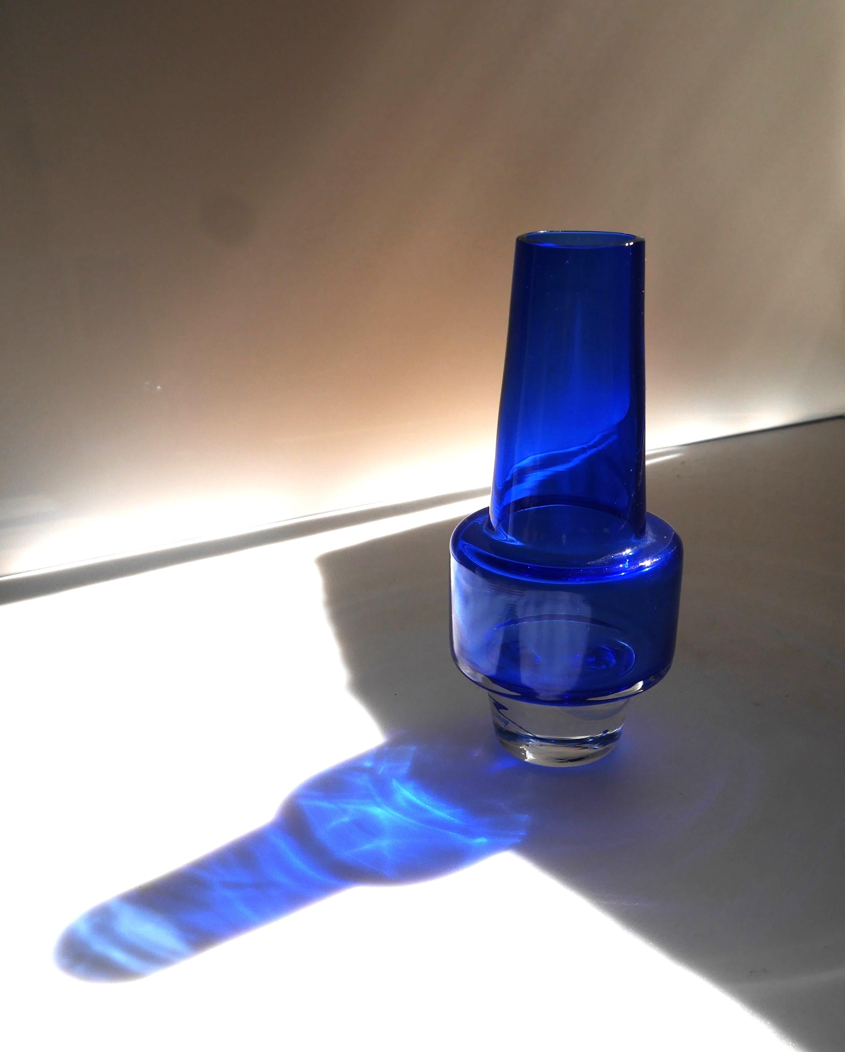 Swedish An Indigo Blue 'Rocket' Vase by Inge Samuelsson, Sea Glassbruk For Sale