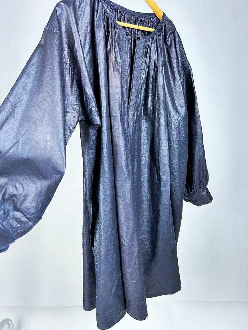 Purple An indigo dyed glazed cotton peasant Blouse - France Circa 1850/1900 For Sale