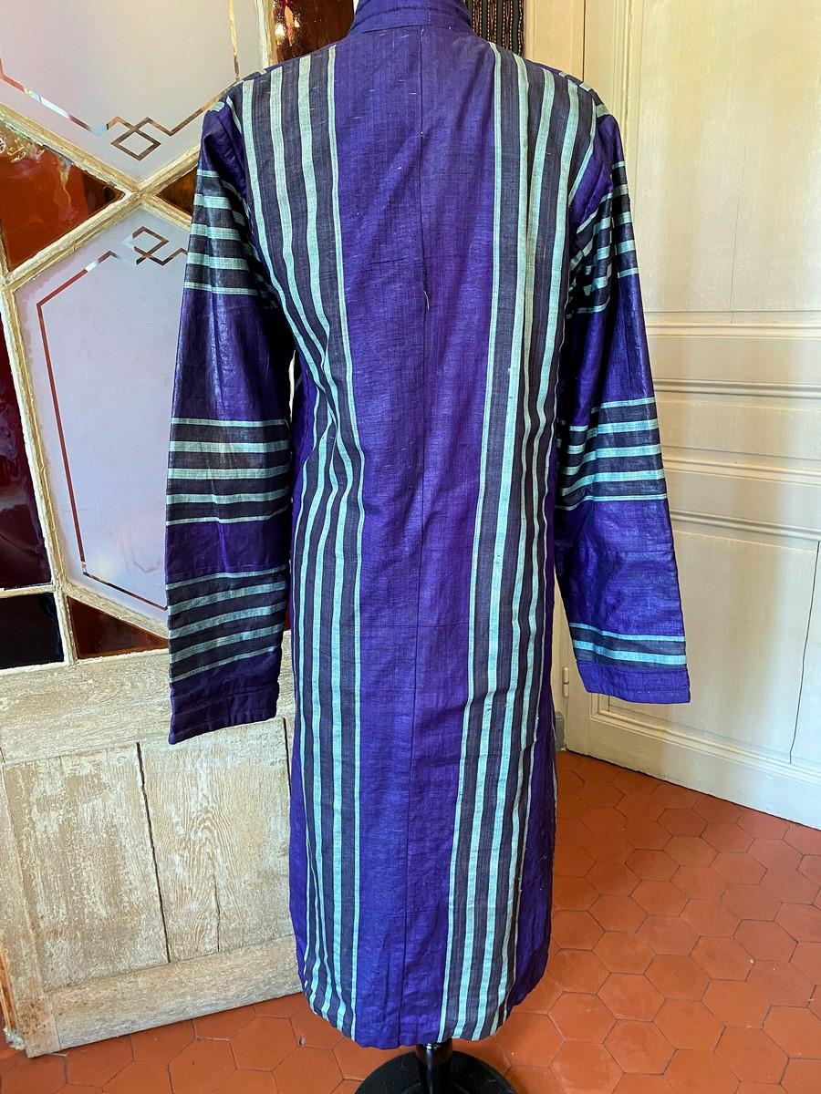 An Indigo Glazed Silk and Cotton Kaftan - Ottoman Empire Early 20th century For Sale 4