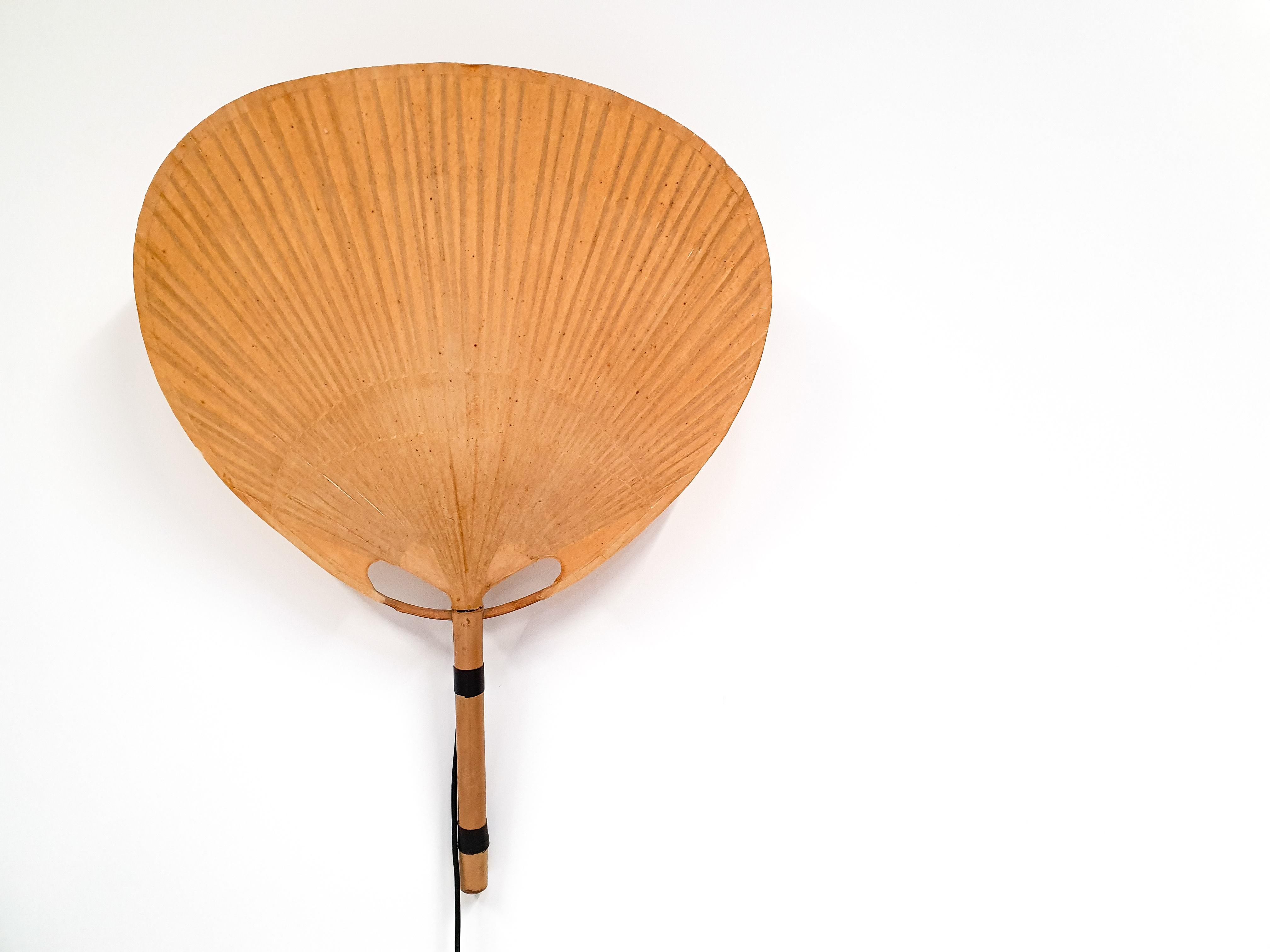 Ingo Maurer Uchiwa III Wandleuchte von Ingo Maurer für M Design:: 1970er Jahre 1