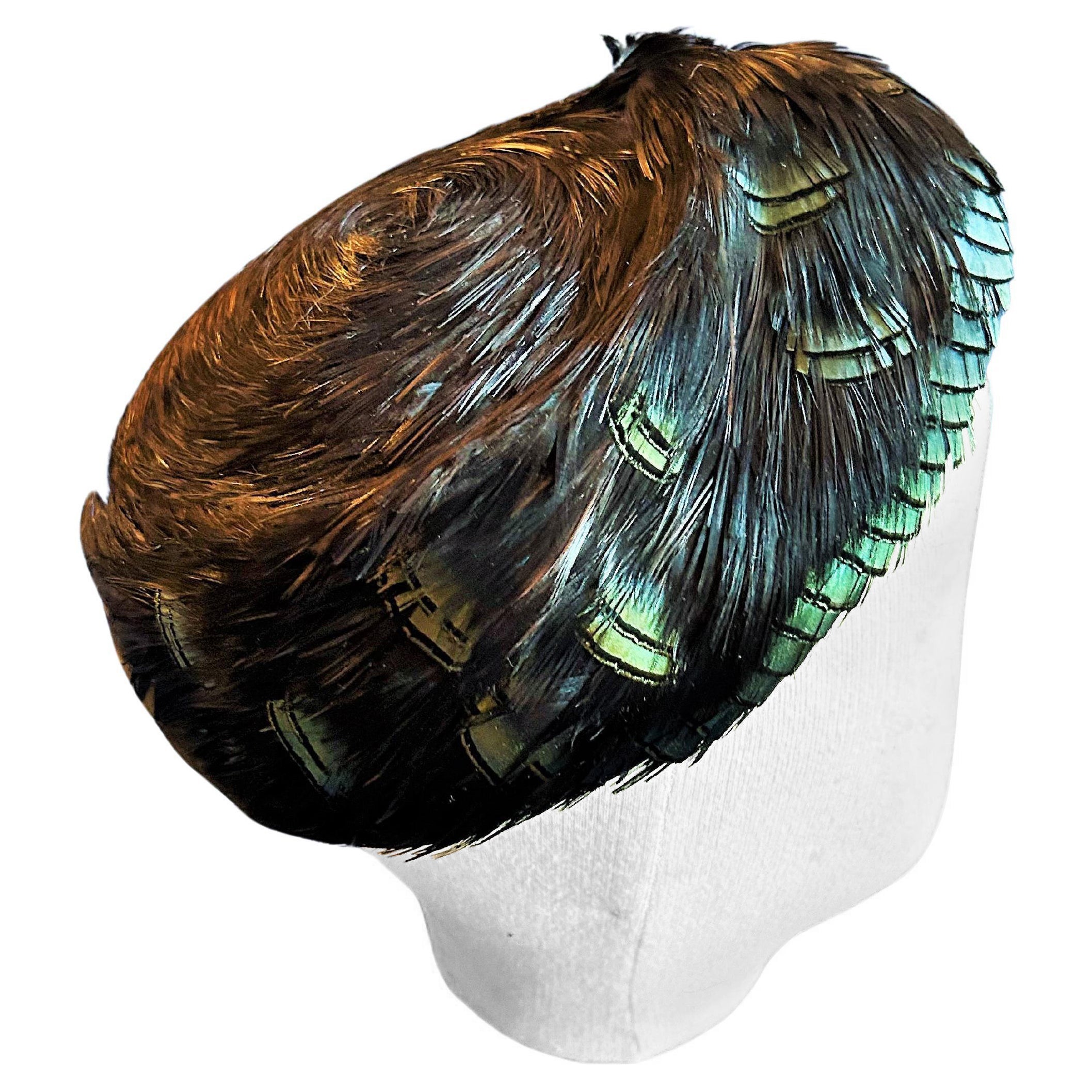 An iridescent feather Bibi Hat possibly by Maison Lemarié - Paris Circa 1960 For Sale