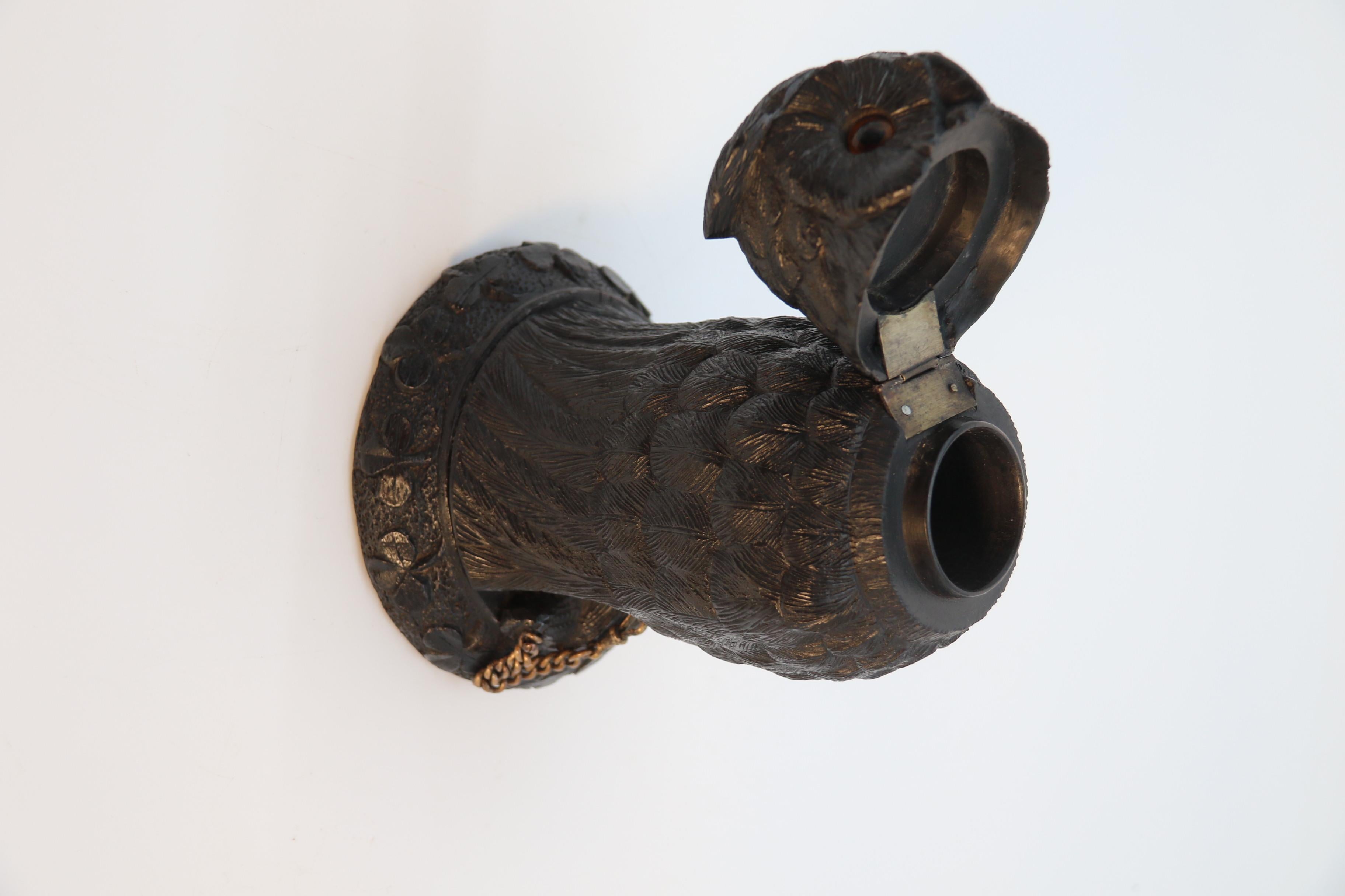 Encrier irlandais sculpté à la main en forme de hibou « Cornelius Goggin » en vente 9